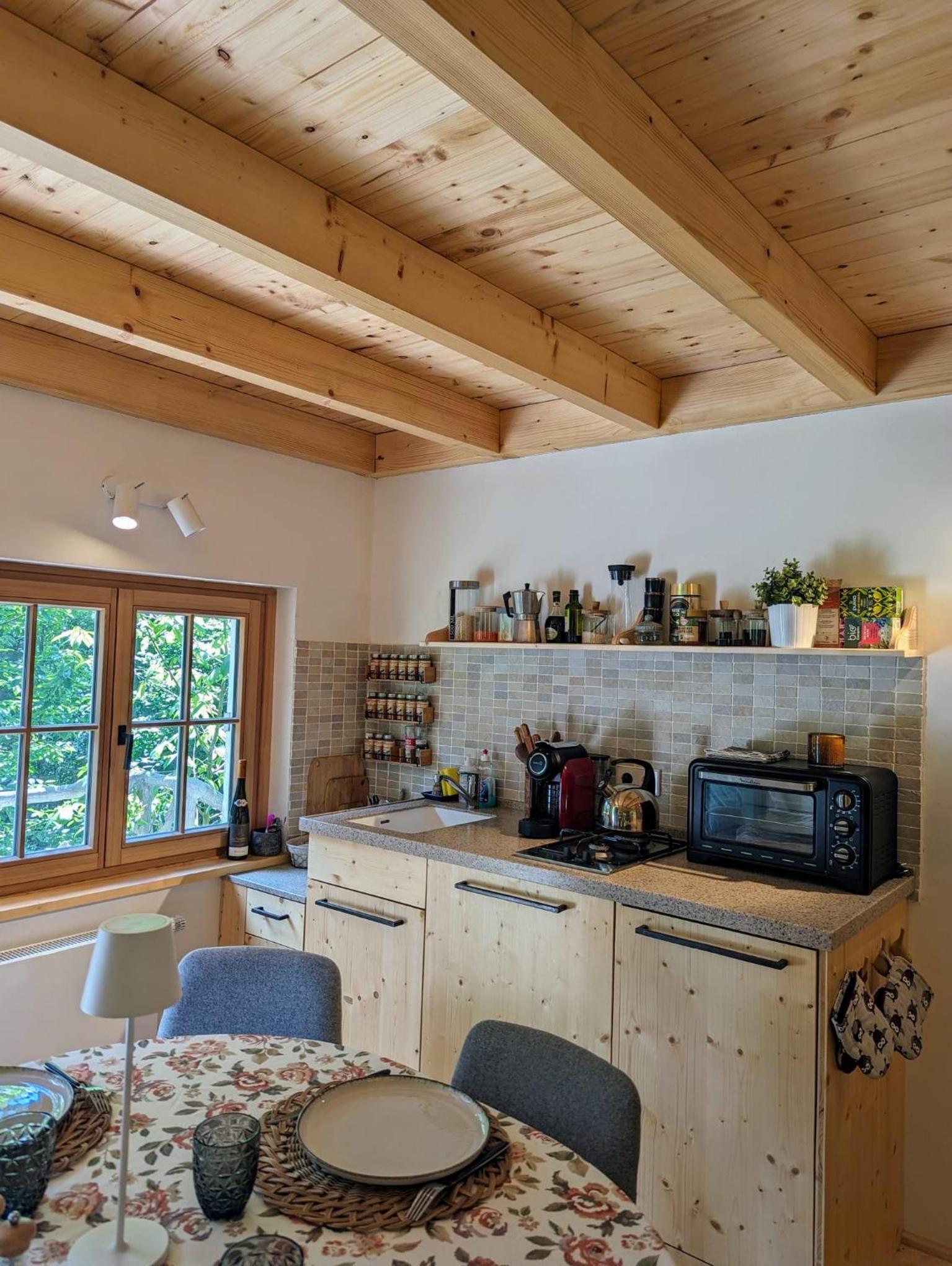 Peaceful chalet near the the Sure river
