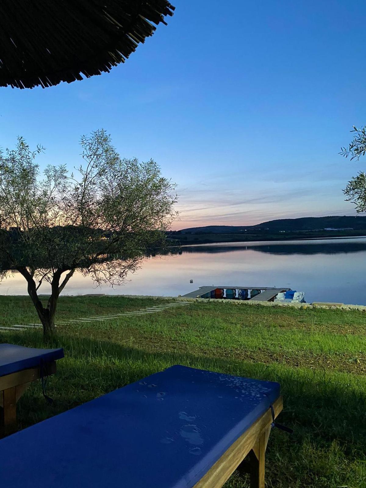 Hotel Lake Mehoje Cottages - Liqeni Merhojes Shtepiza - Image 1