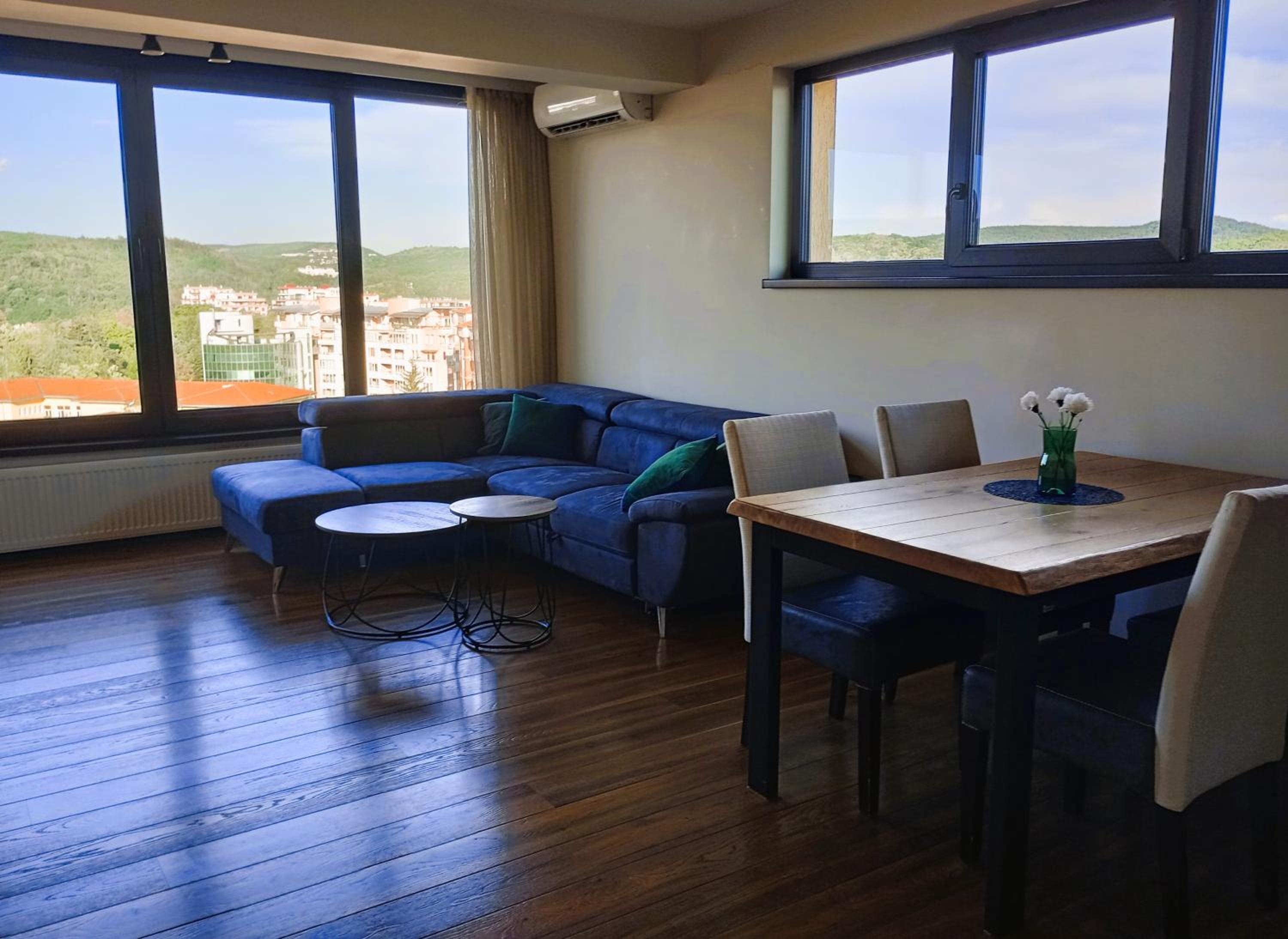 Tarnovo Studios City Center