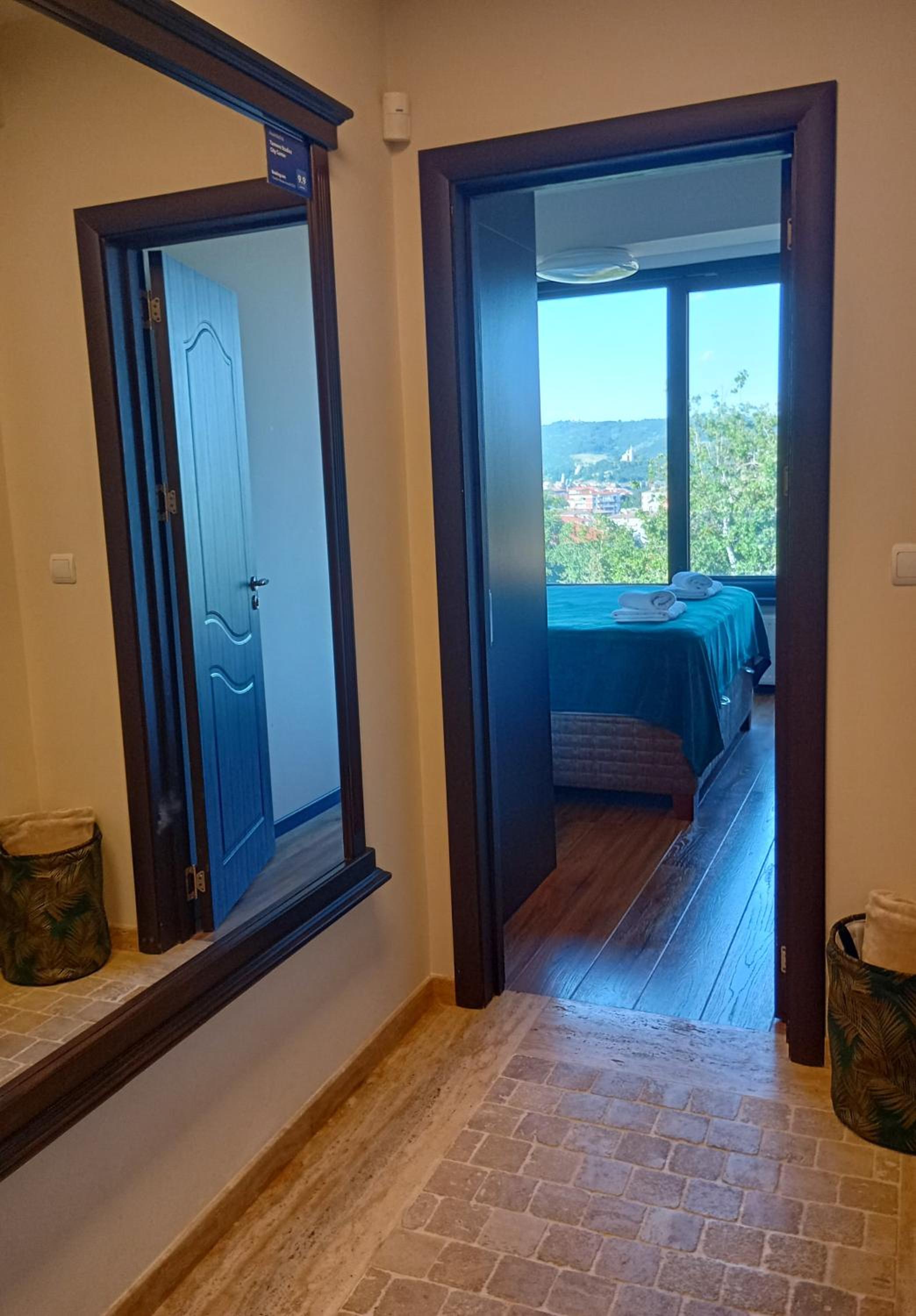 Tarnovo Studios City Center