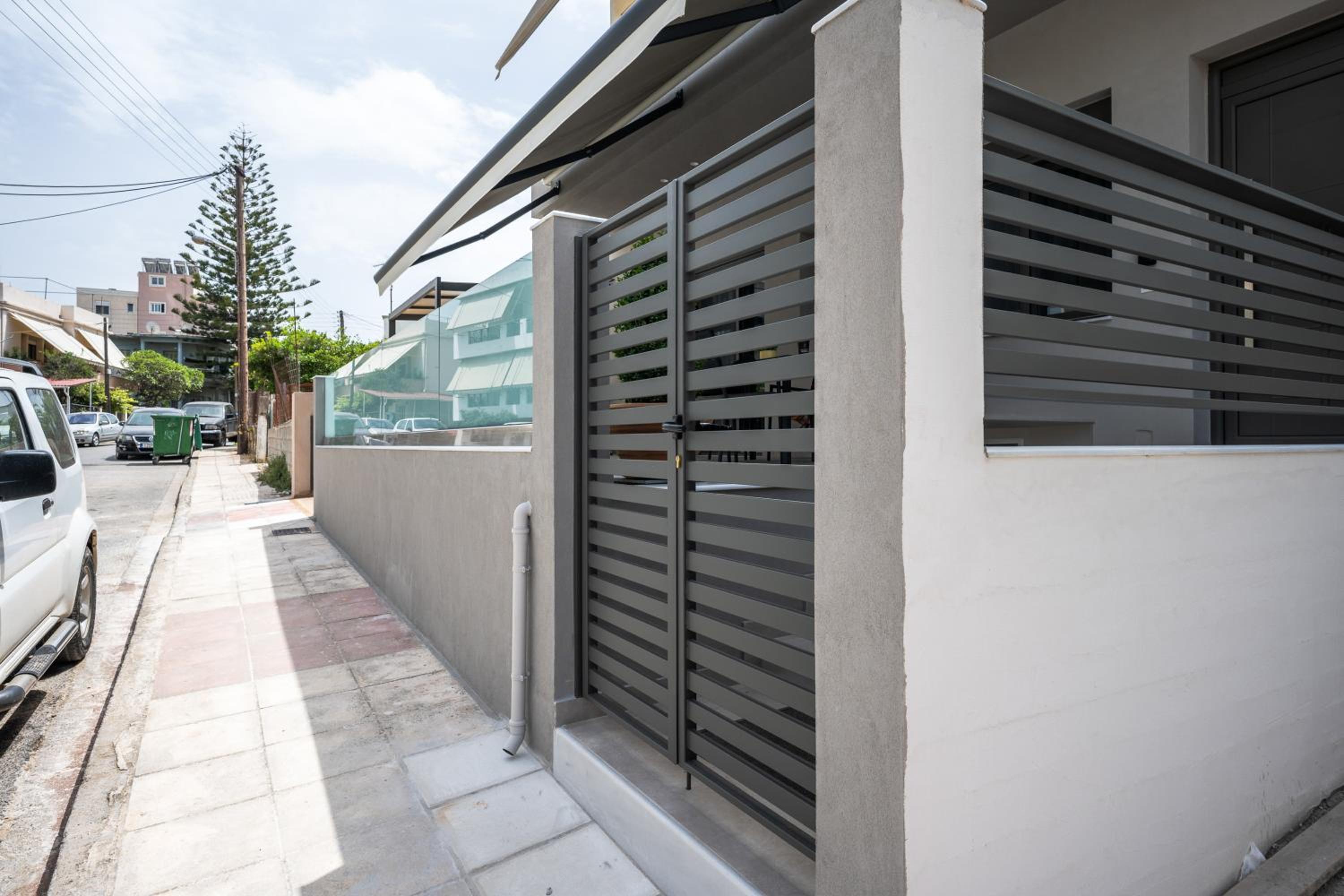 Clio - Newly renovated Home with Parking view 5
