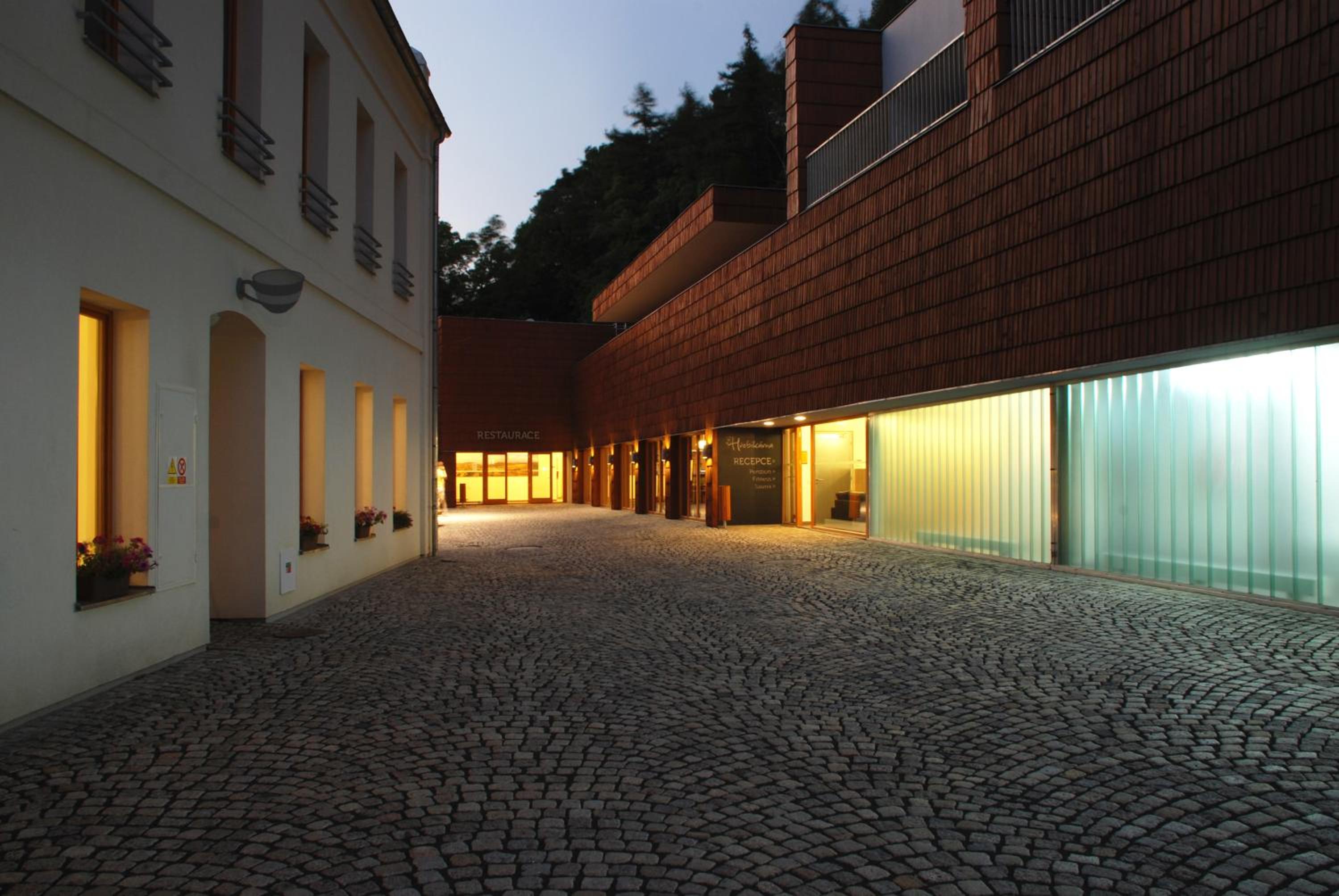 Restaurace a Pension Hřebíkárna