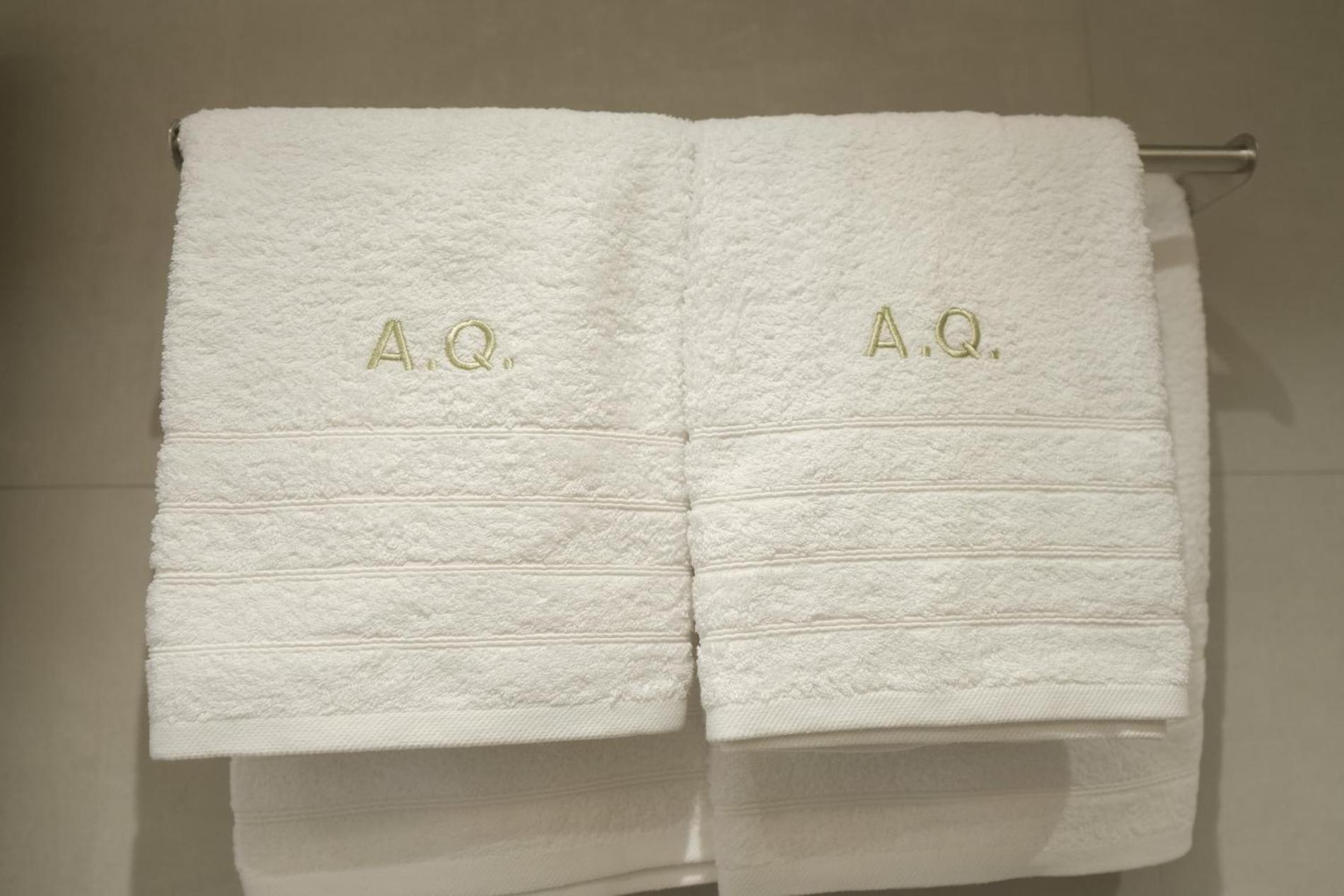Aquarama Suites