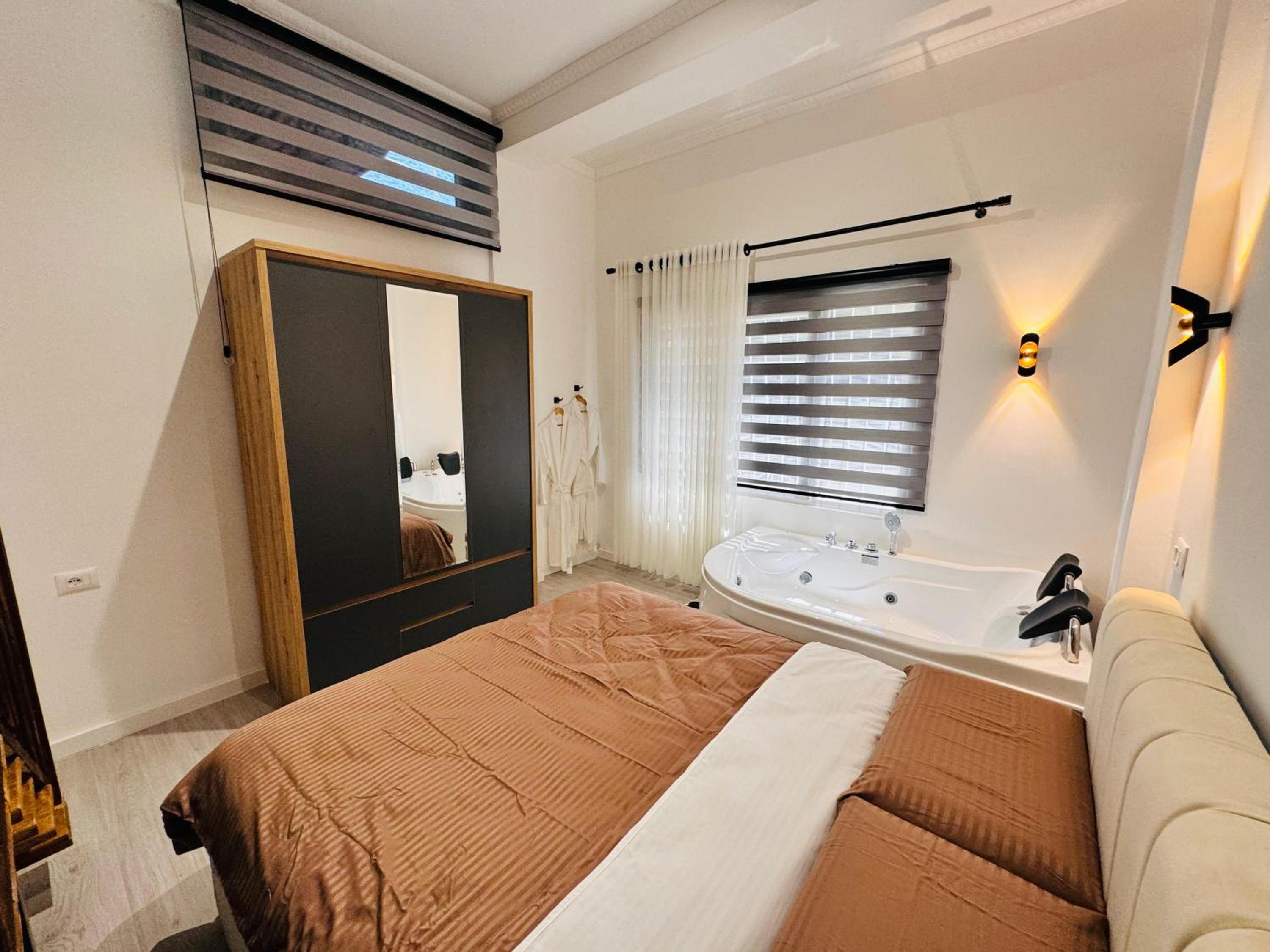 Green Luxe Suites
