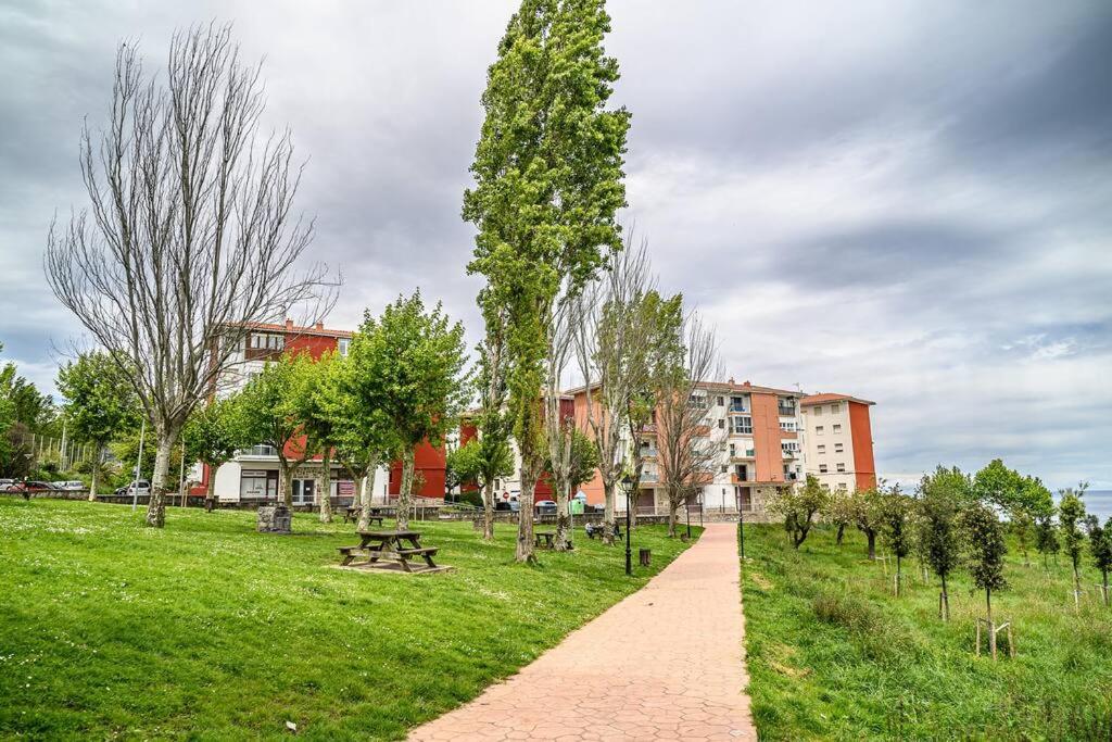 Coqueto apartamento junto al mar