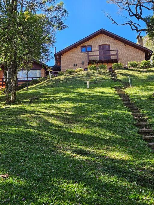 Lareira forno e fogao a lenha nas montanhas
