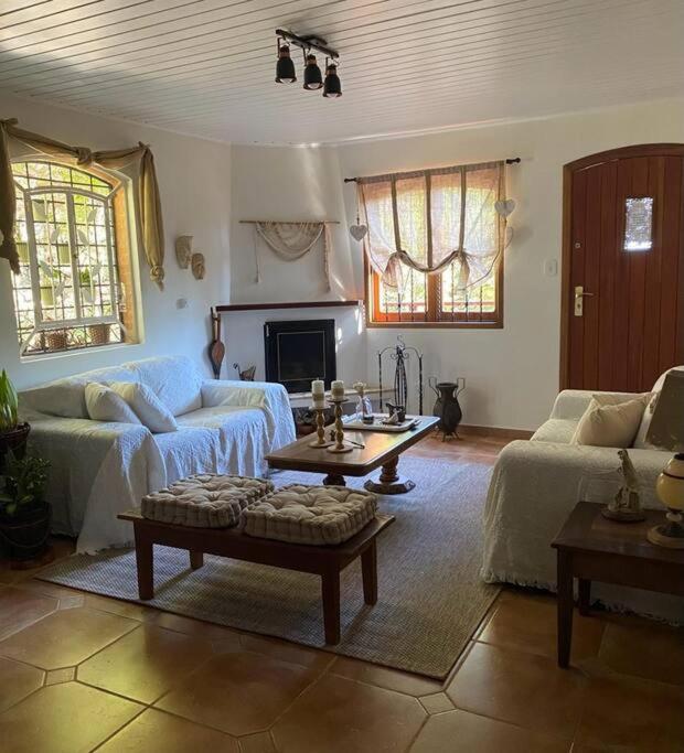 Lareira forno e fogao a lenha nas montanhas