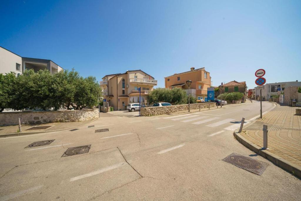 Apartments Dobrenić