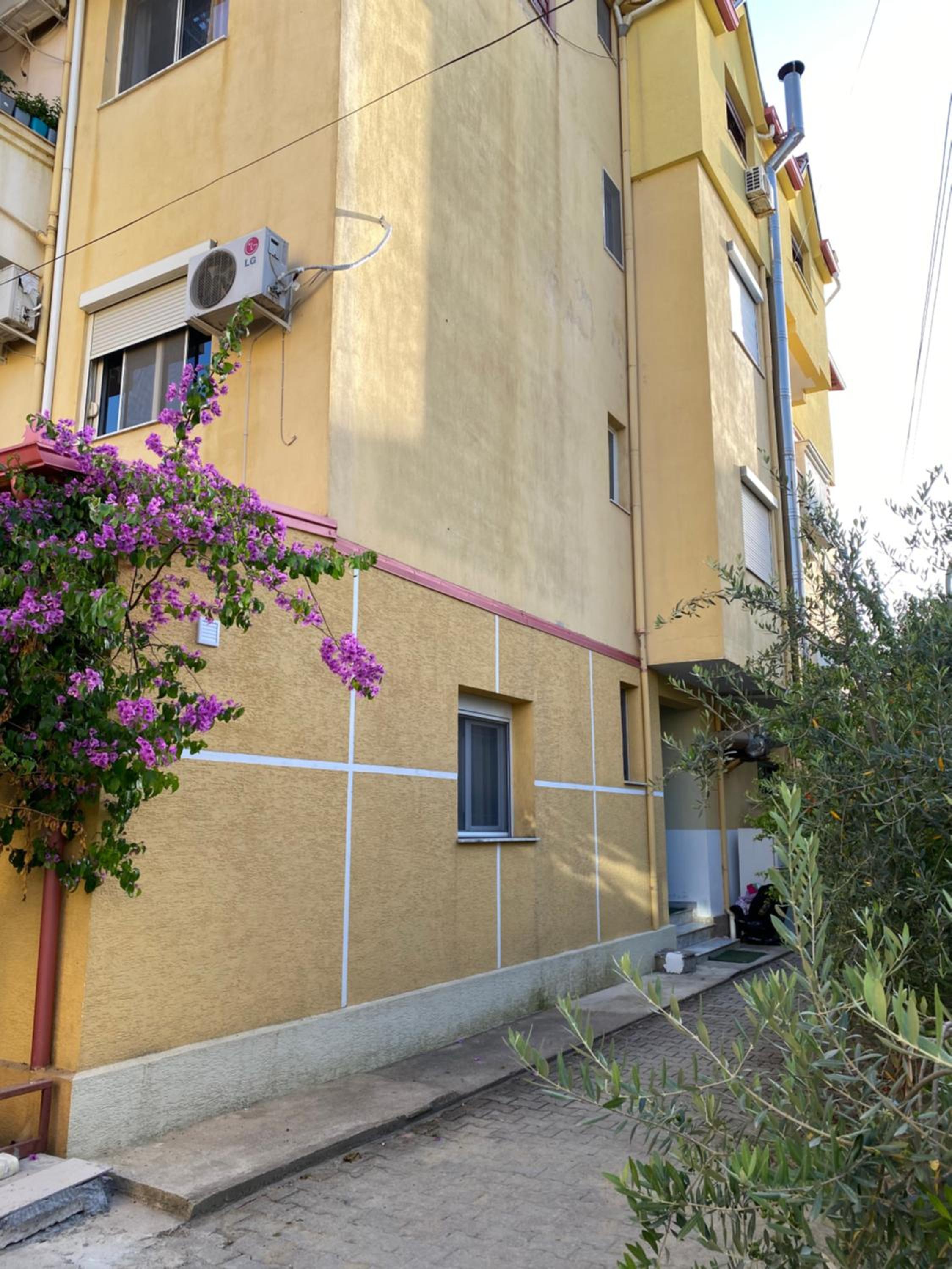 Dori Apartment