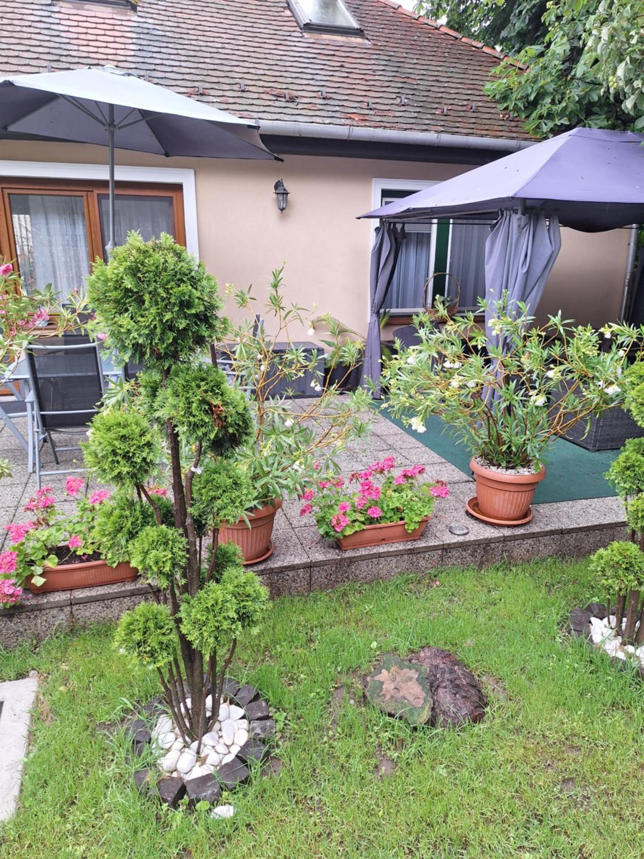 Iskolakert Apartman