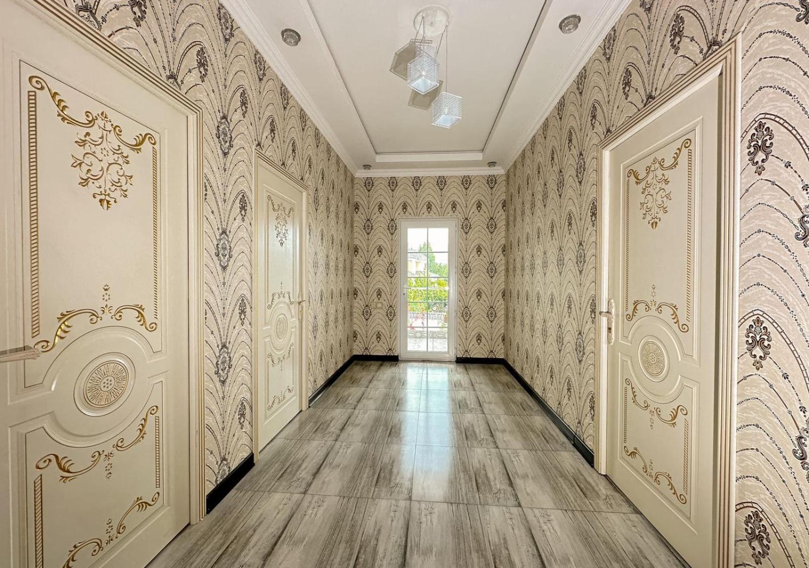 White vip Villa