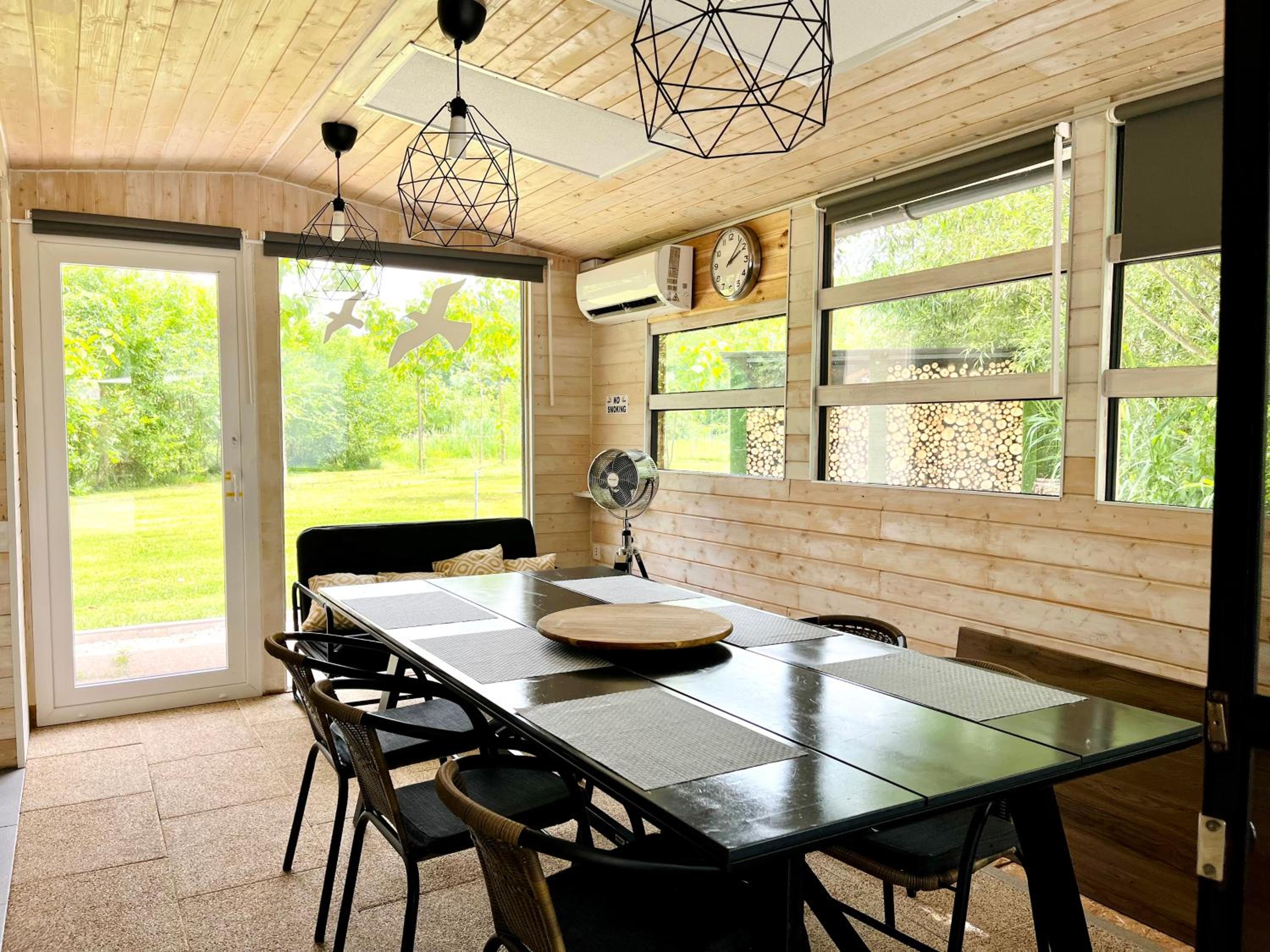 DOMEGLAMPING at FISHINGLAKE