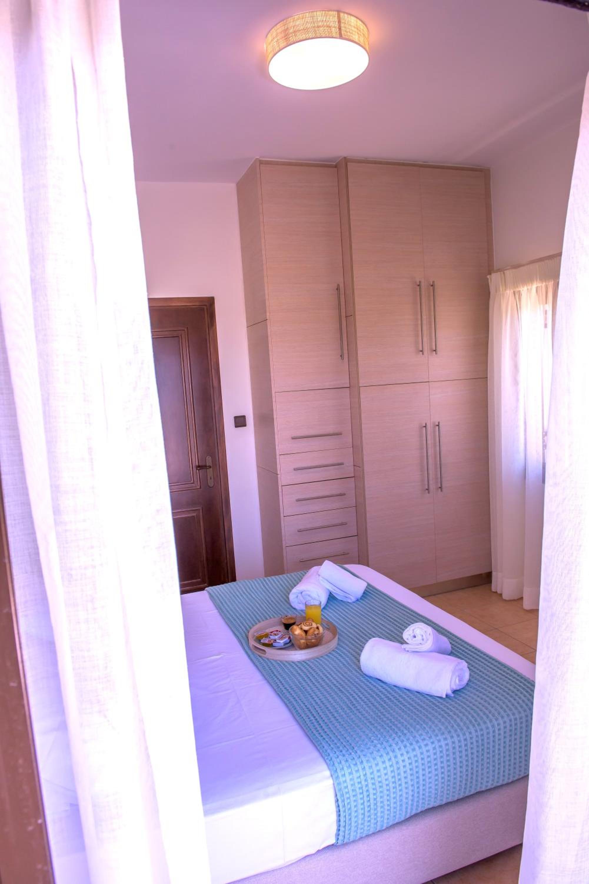Eleonas Aparments 1