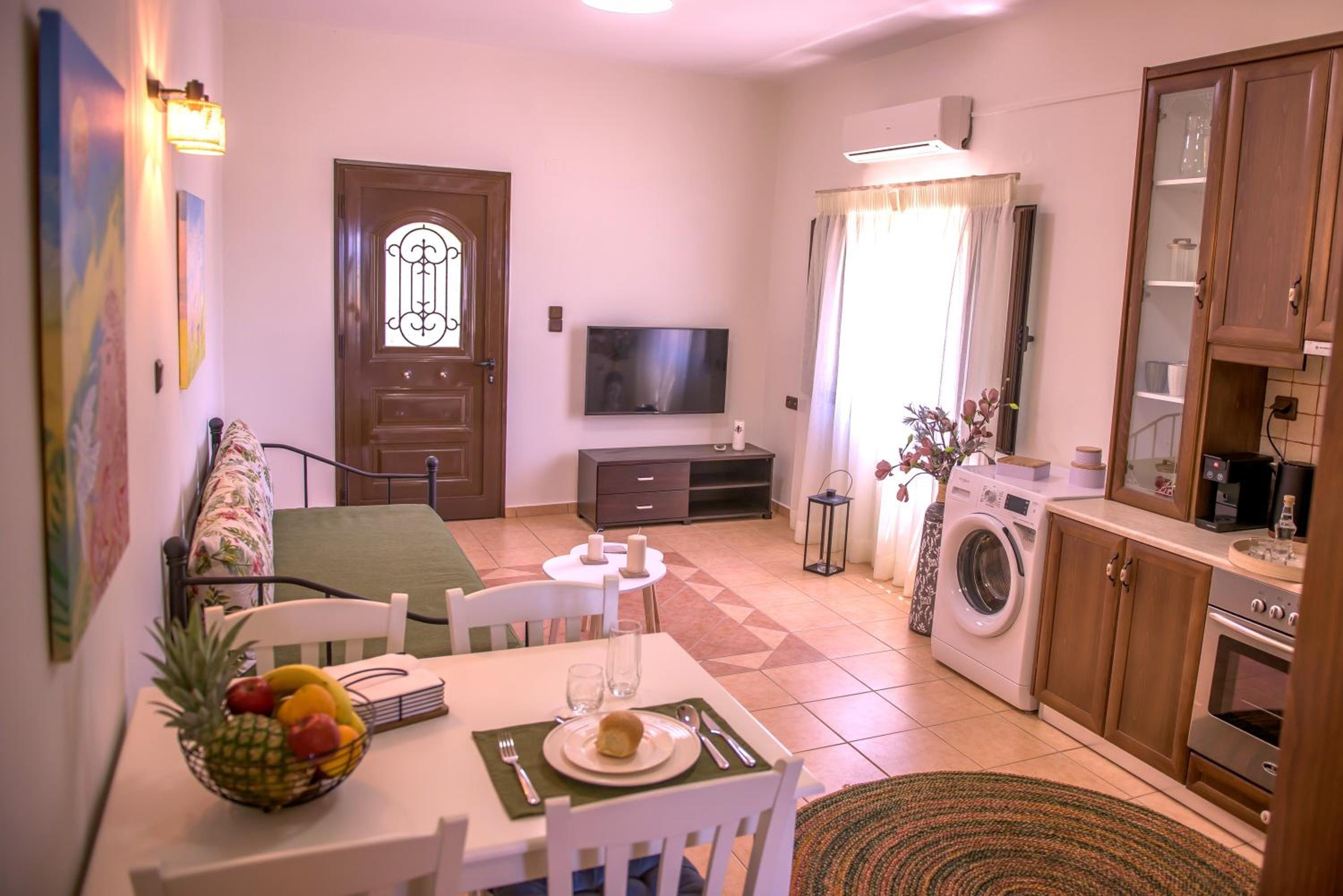 Eleonas Aparments 1