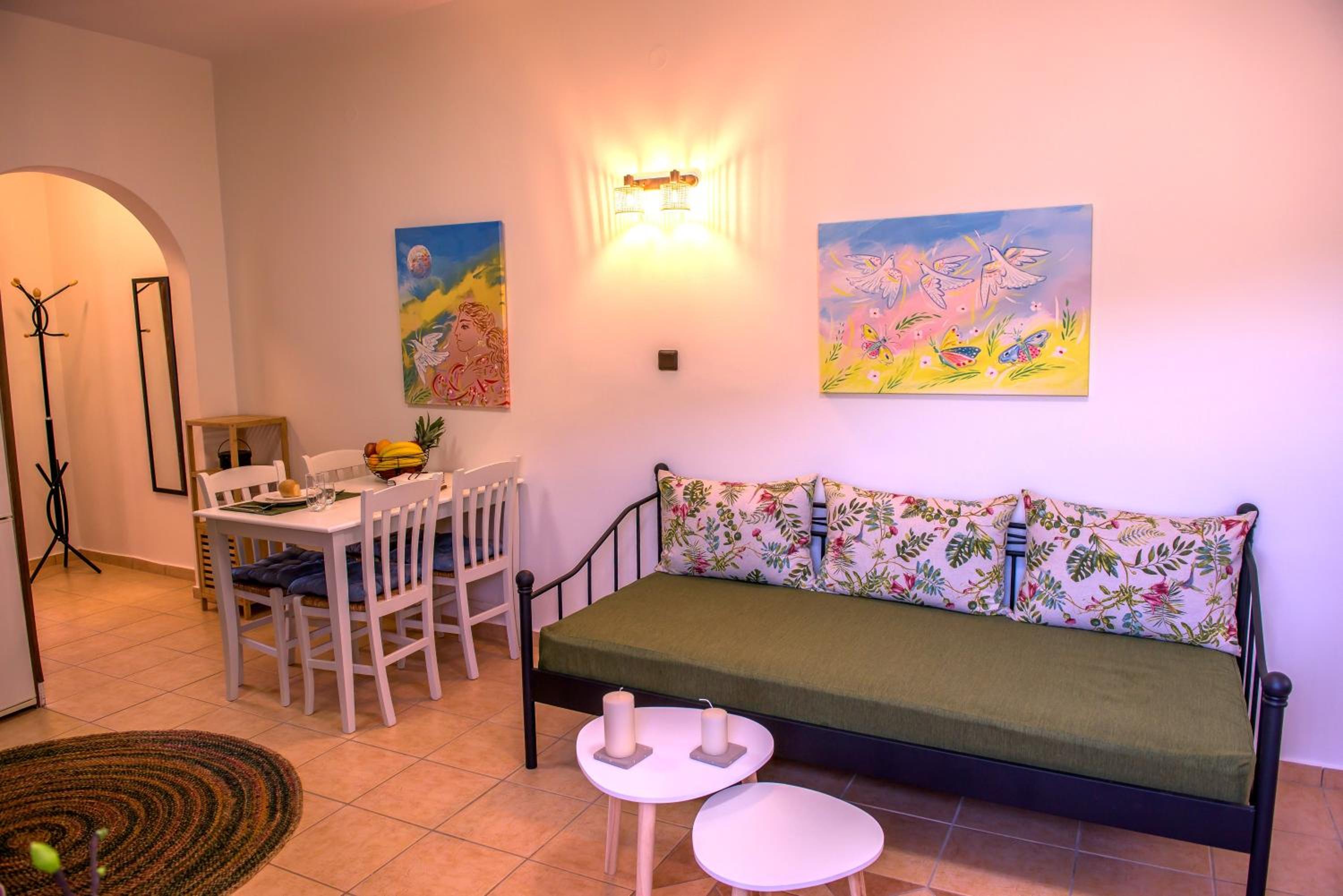 Eleonas Aparments 1