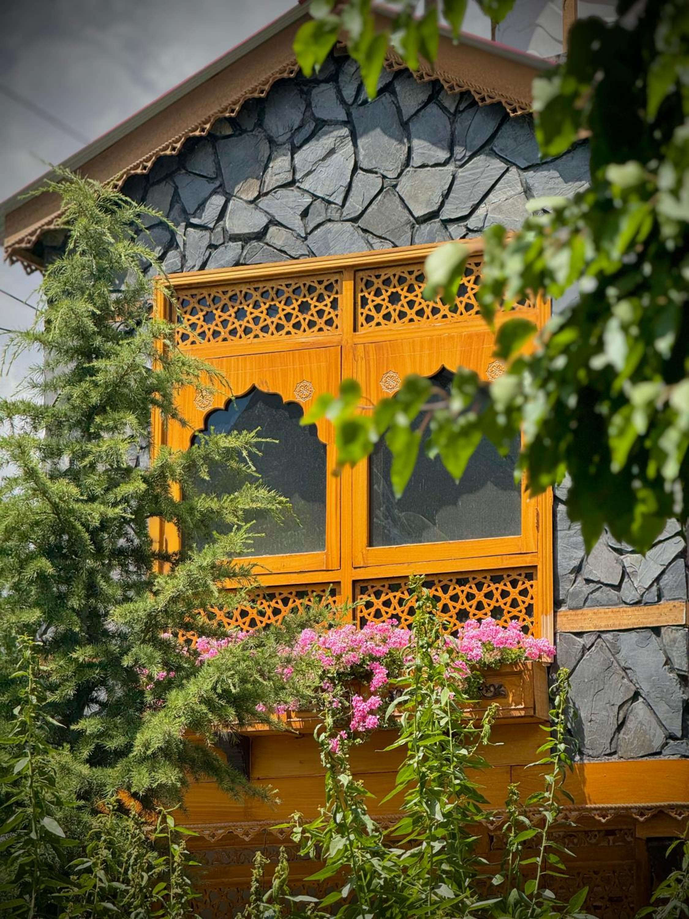 Lavender Cottage and Guest House view 3