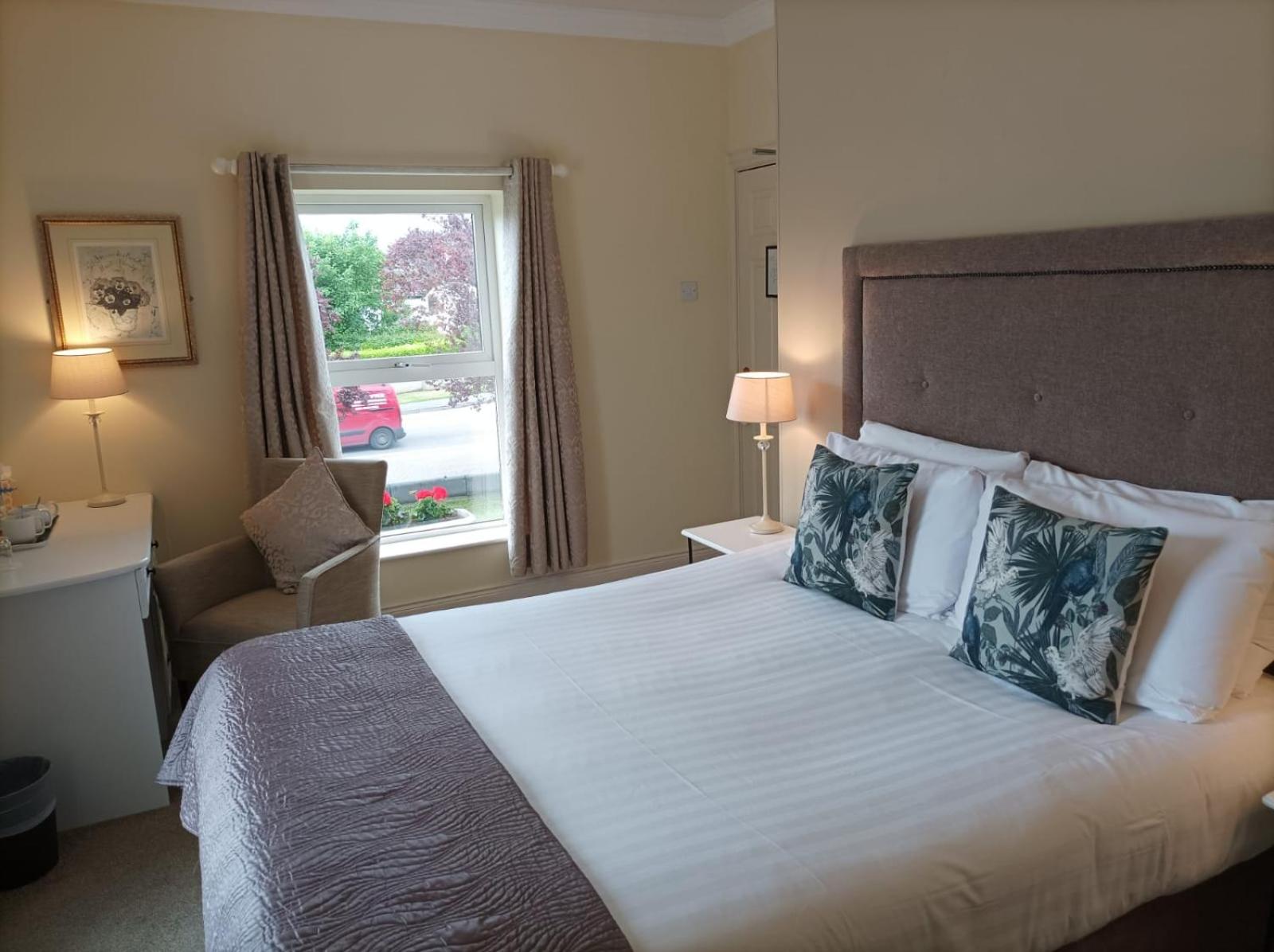 Kingfisher Lodge view 4