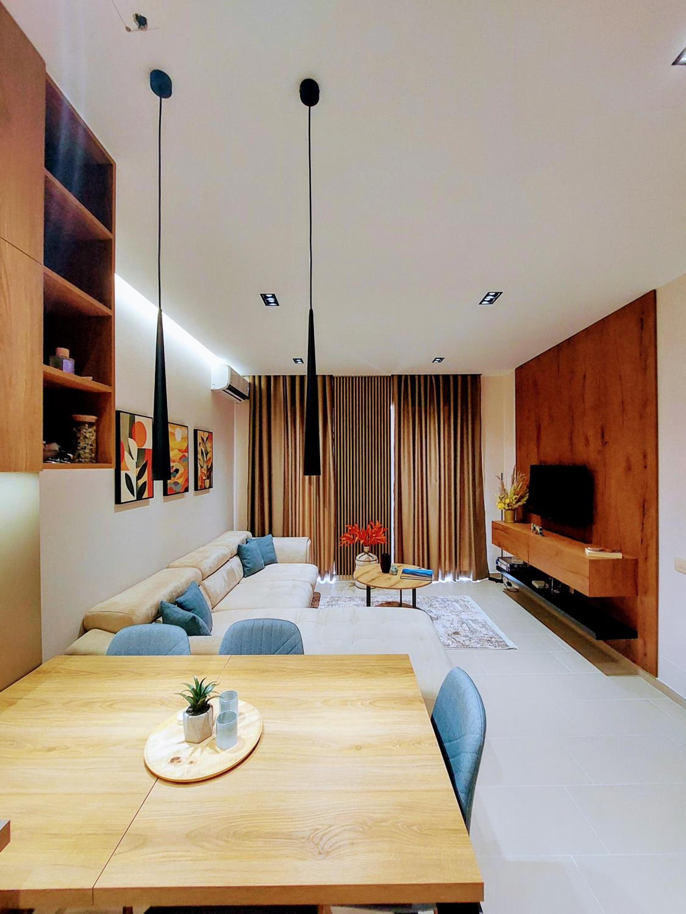 Sea Song Luxury Apartment in Diamond Hill