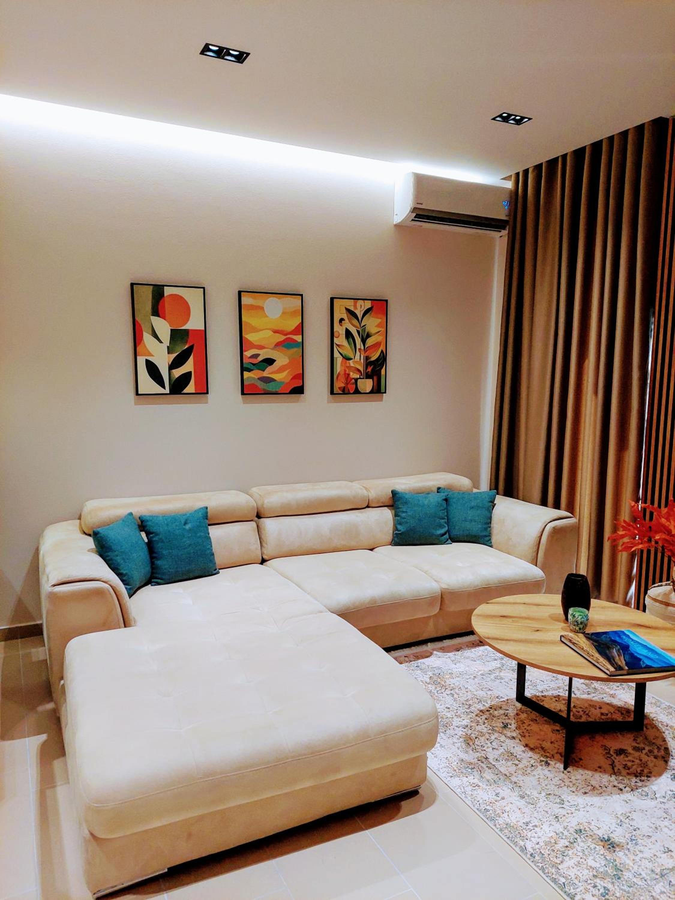 Sea Song Luxury Apartment in Diamond Hill