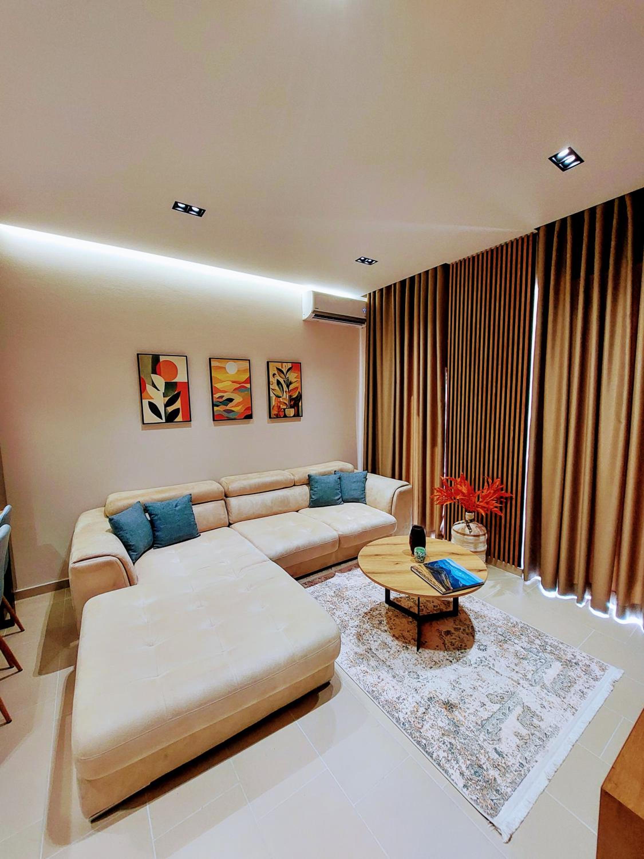 Sea Song Luxury Apartment in Diamond Hill