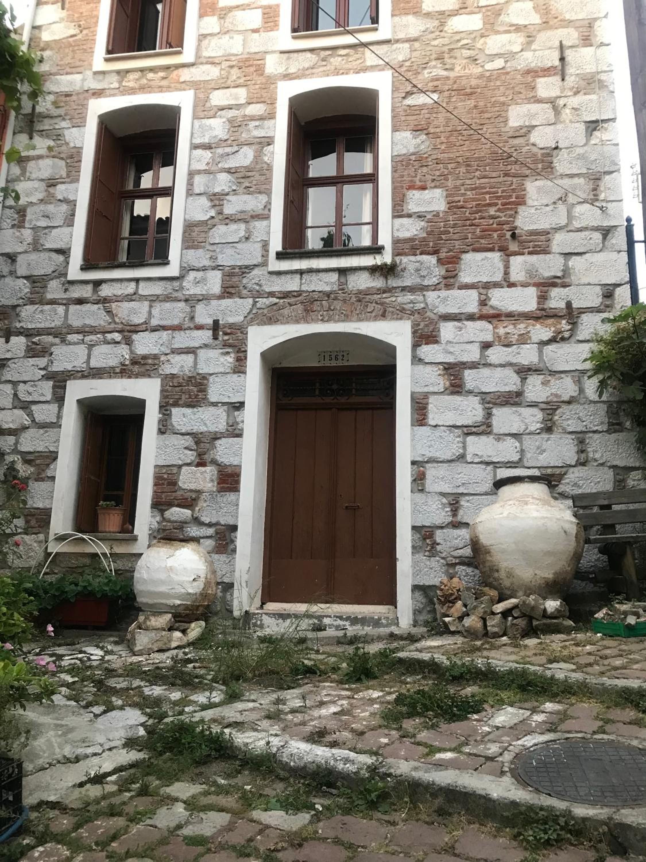 Lesbos Hideaway