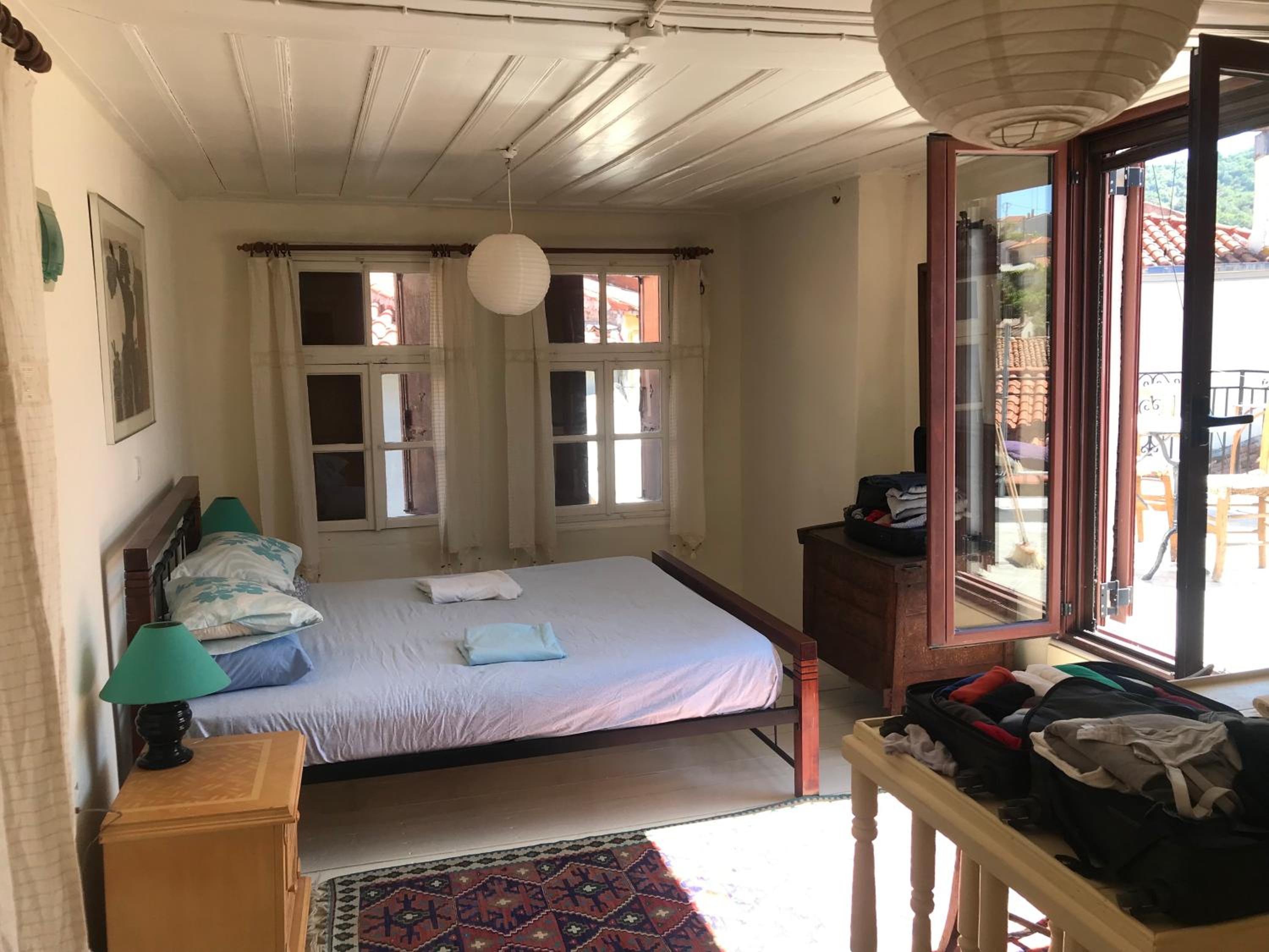 Lesbos Hideaway