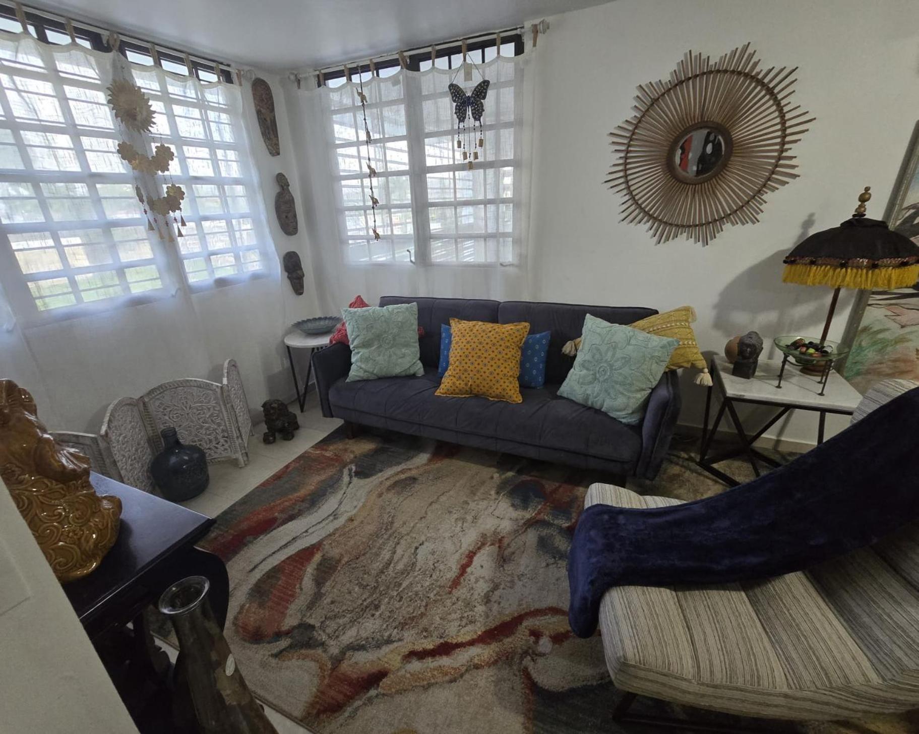 Beautiful Private Villa with Summer-Ready Pool, An Oasis in the City view 5