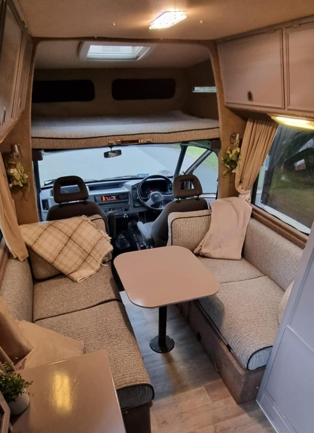 RETRO CAMPER HIRE LTD Campervan Hire Company