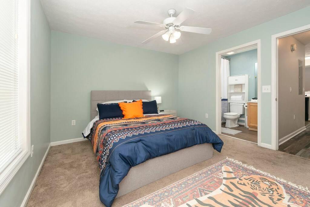 Vibrant Living Near Auburn University l 4BR 4BA view 3