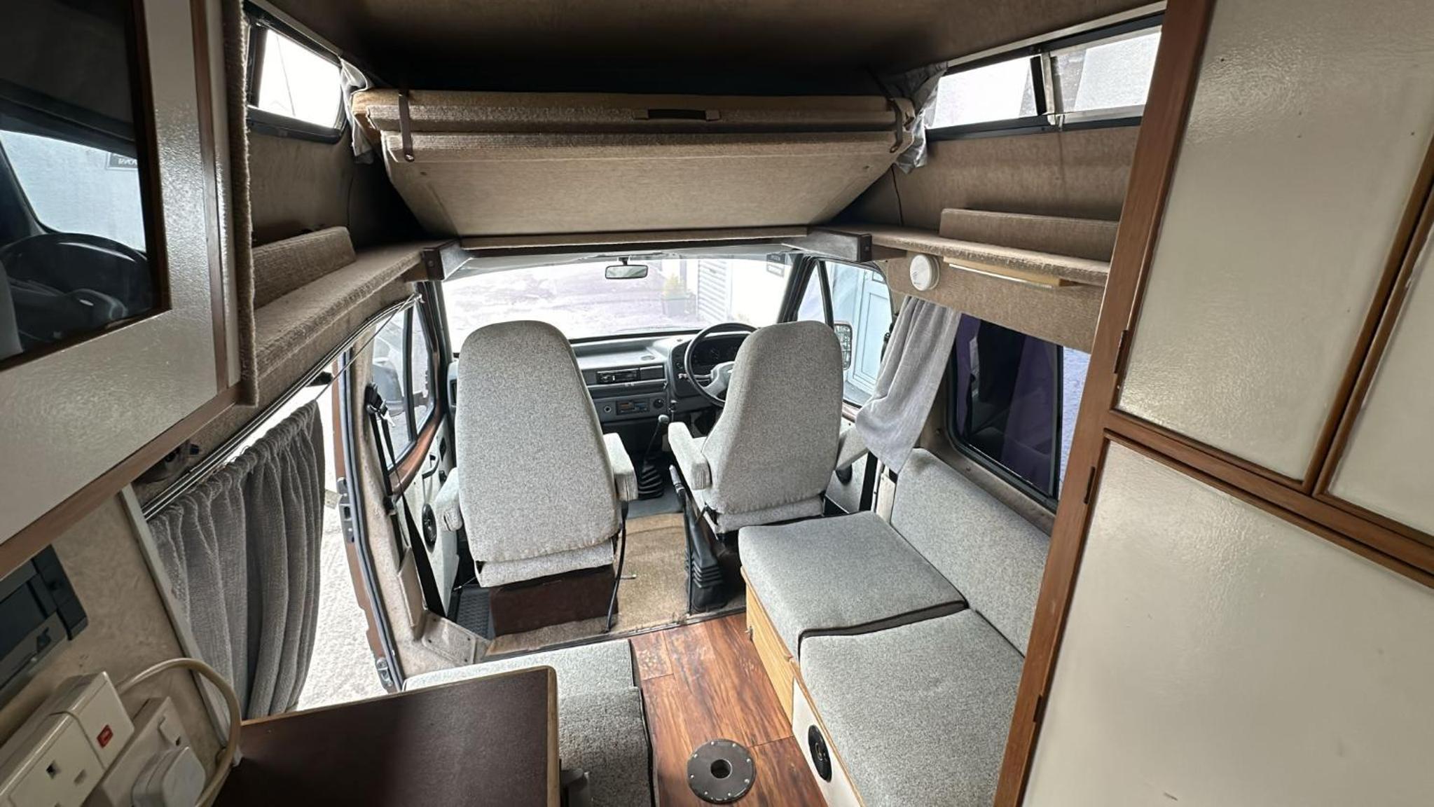 RETRO CAMPER HIRE LTD Campervan Hire Company