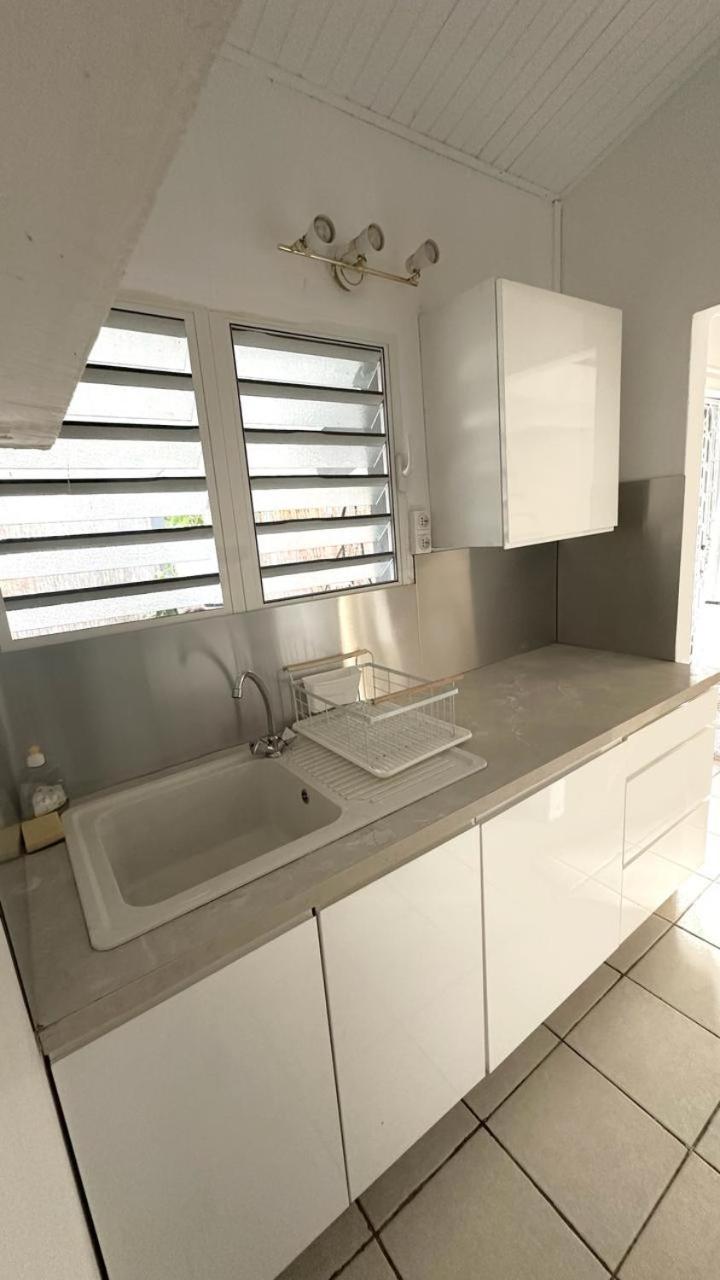 Tartane Logement familial en bord de mer avec accès direct plage & surf
