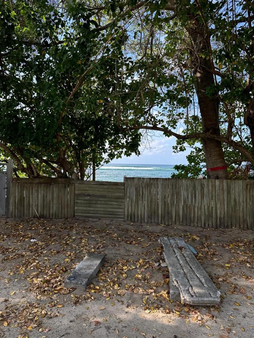 Tartane Logement familial en bord de mer avec accès direct plage & surf