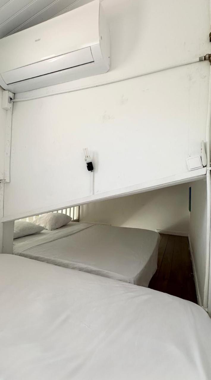 Tartane Logement familial en bord de mer avec accès direct plage & surf