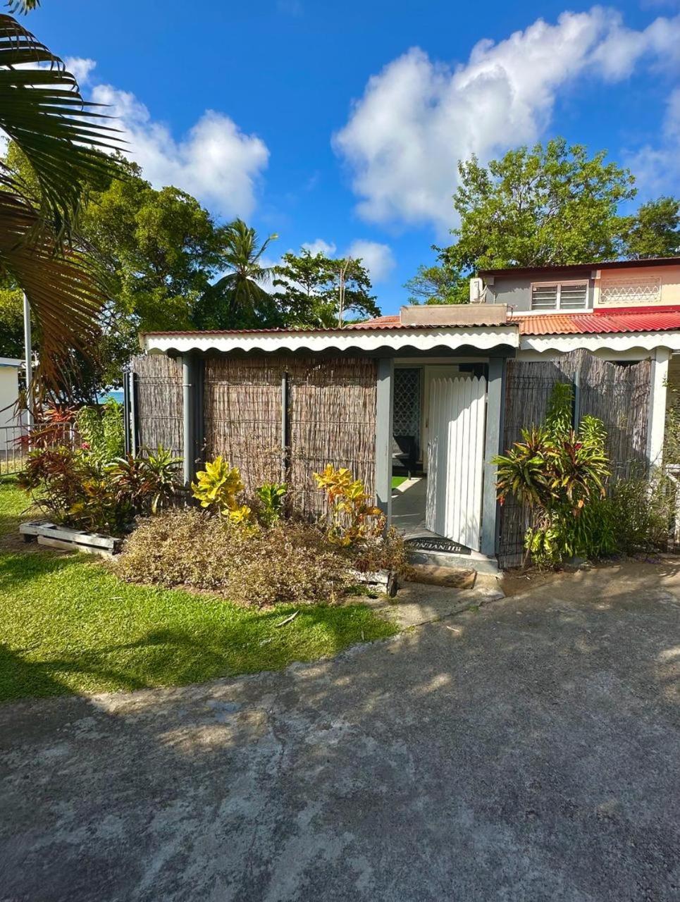 Tartane Logement familial en bord de mer avec accès direct plage & surf