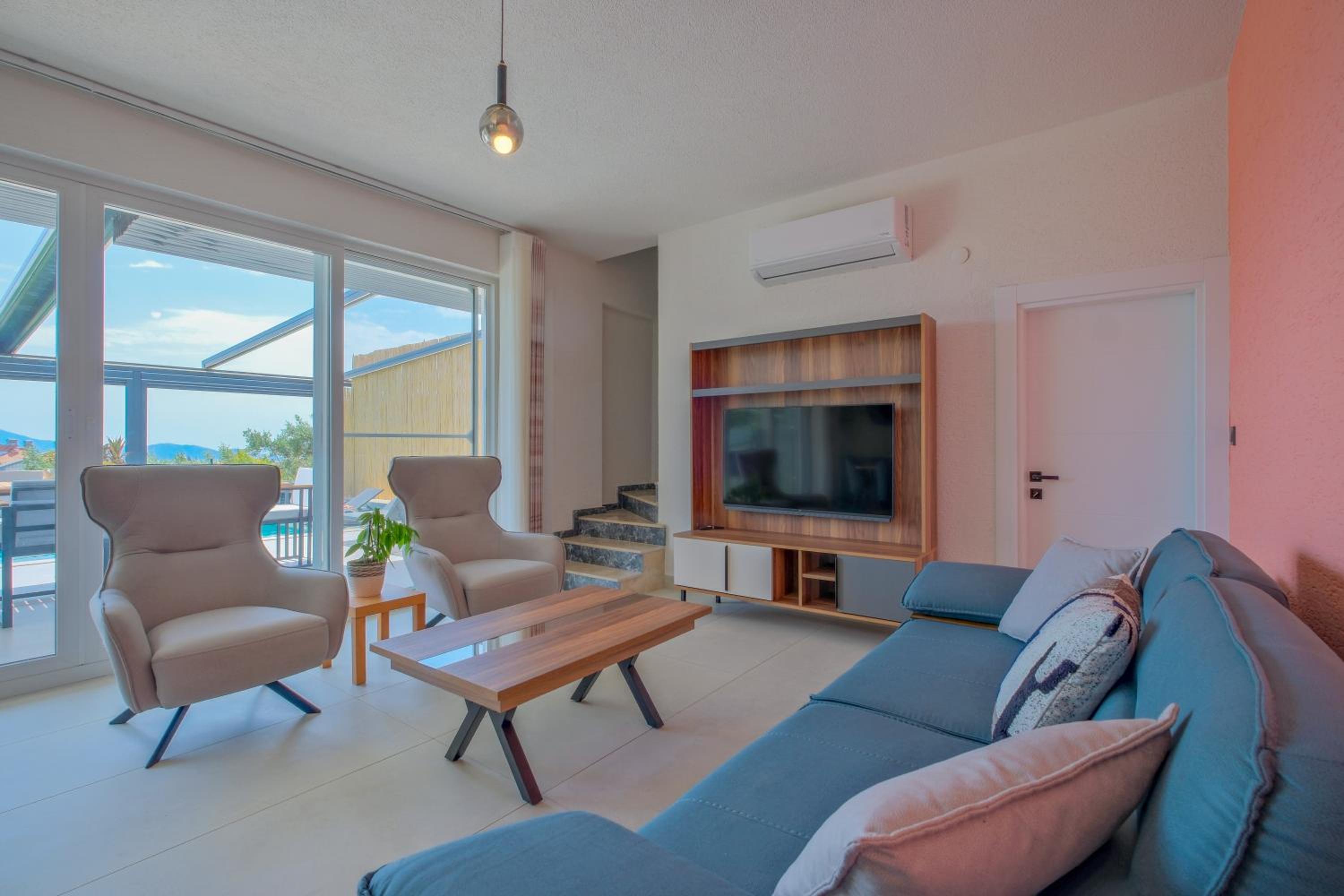 Woynpoint Villa Uzay