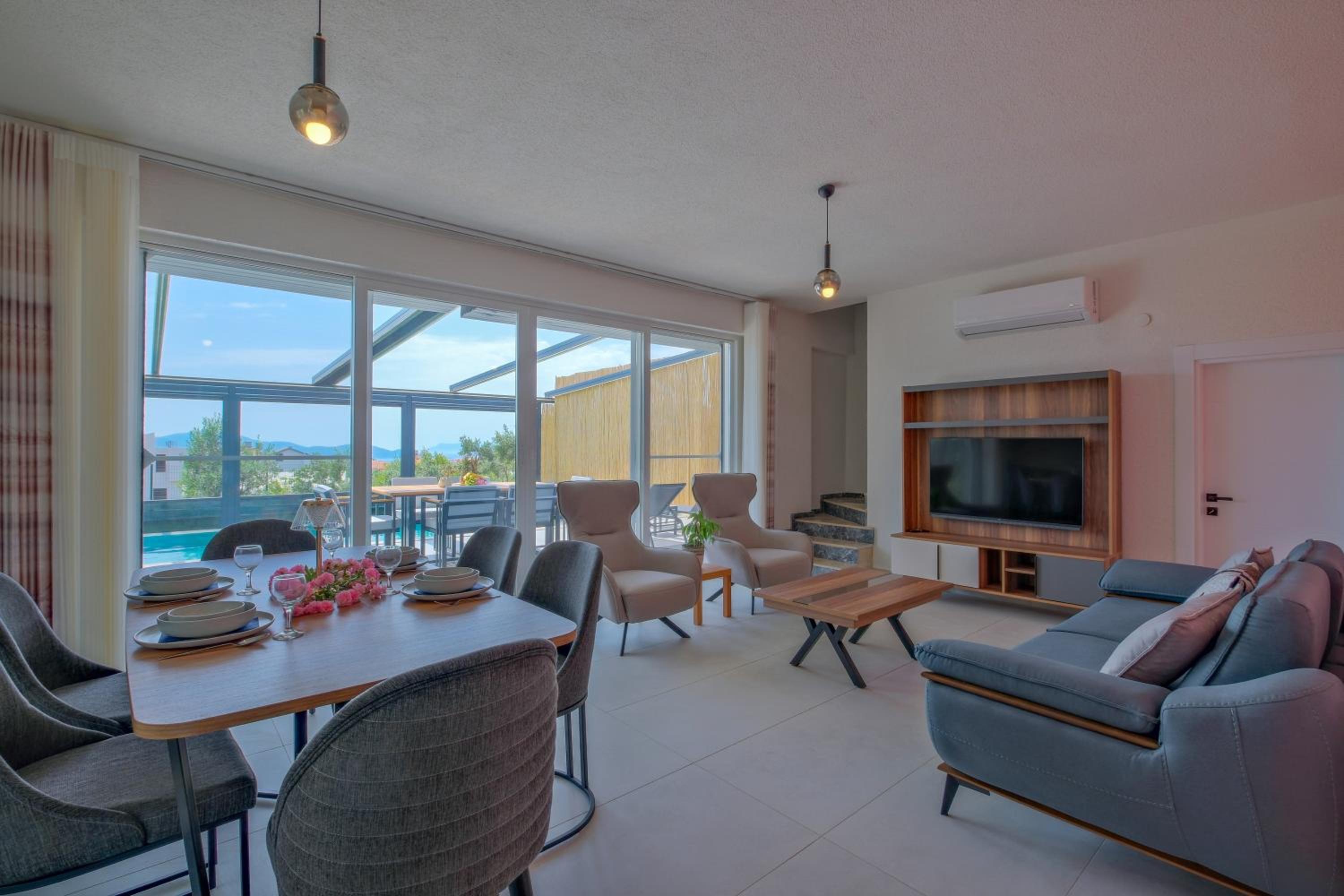 Woynpoint Villa Uzay