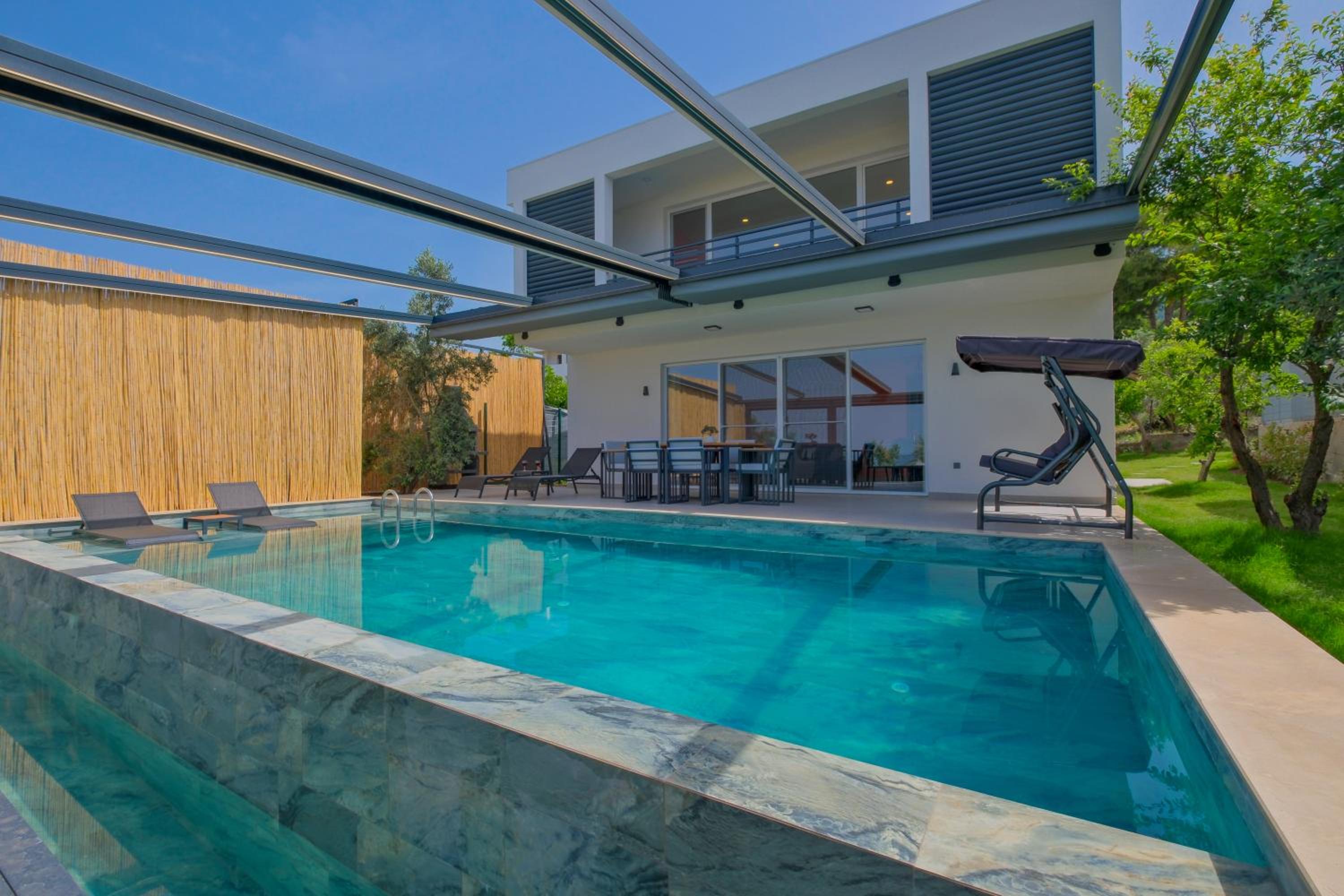 Woynpoint Villa Uzay