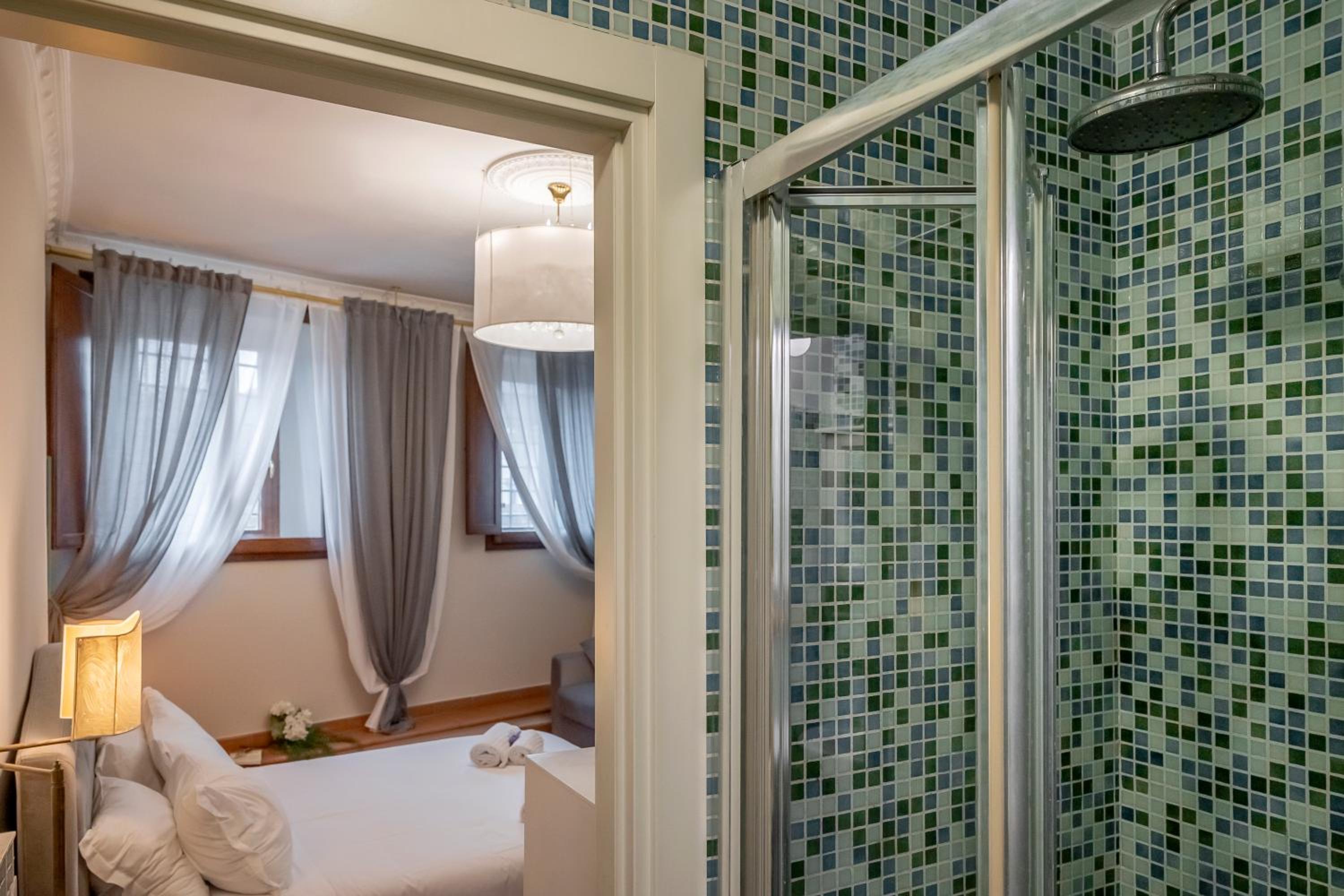 LUNGARNO FLORENCE APARTMENT