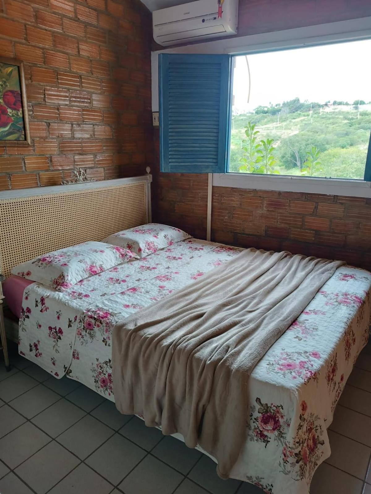Casa Cantinho da Paz, seu lazer completo, churrasqueira, piscina e muita tranquilidade