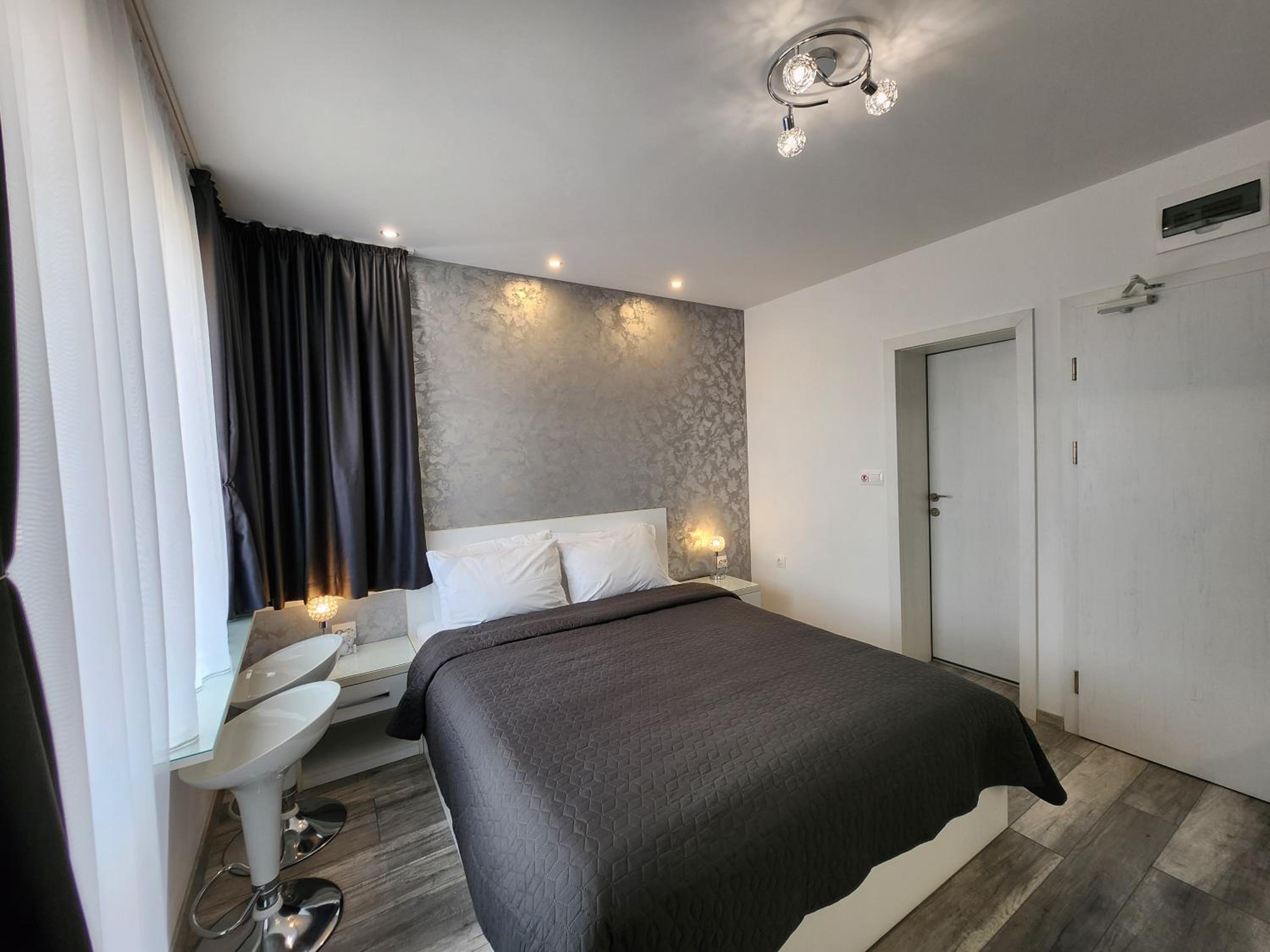 PANORAMNA - Guest Rooms