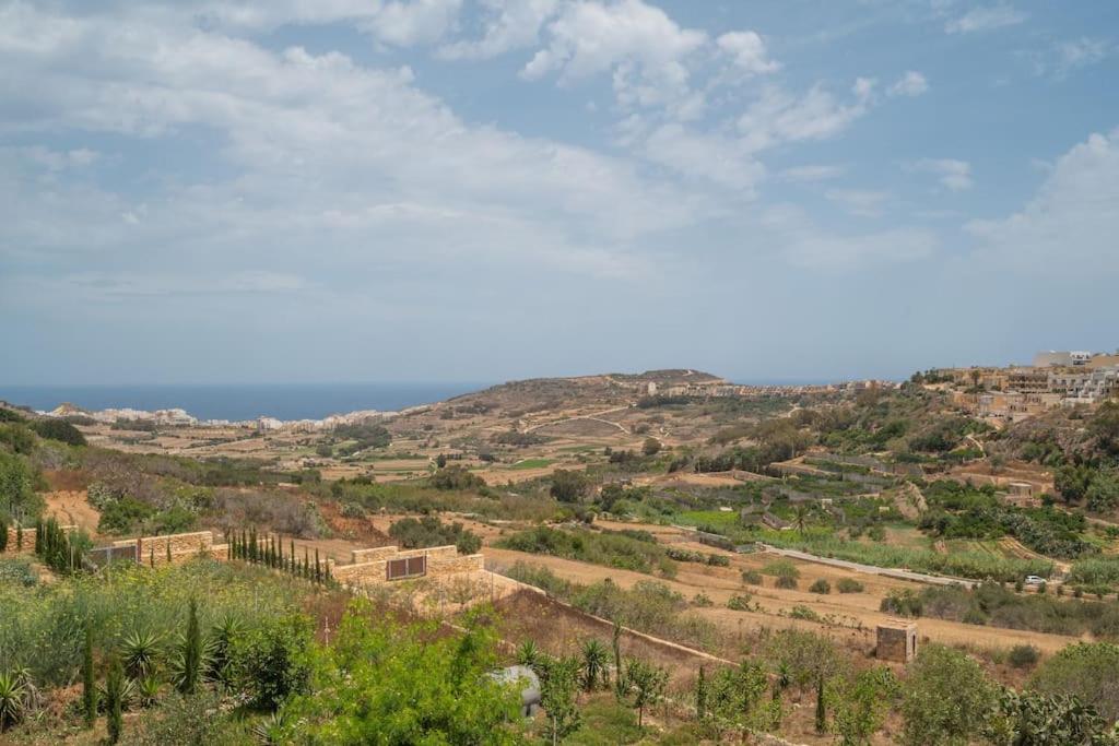 Clifftop Lodge