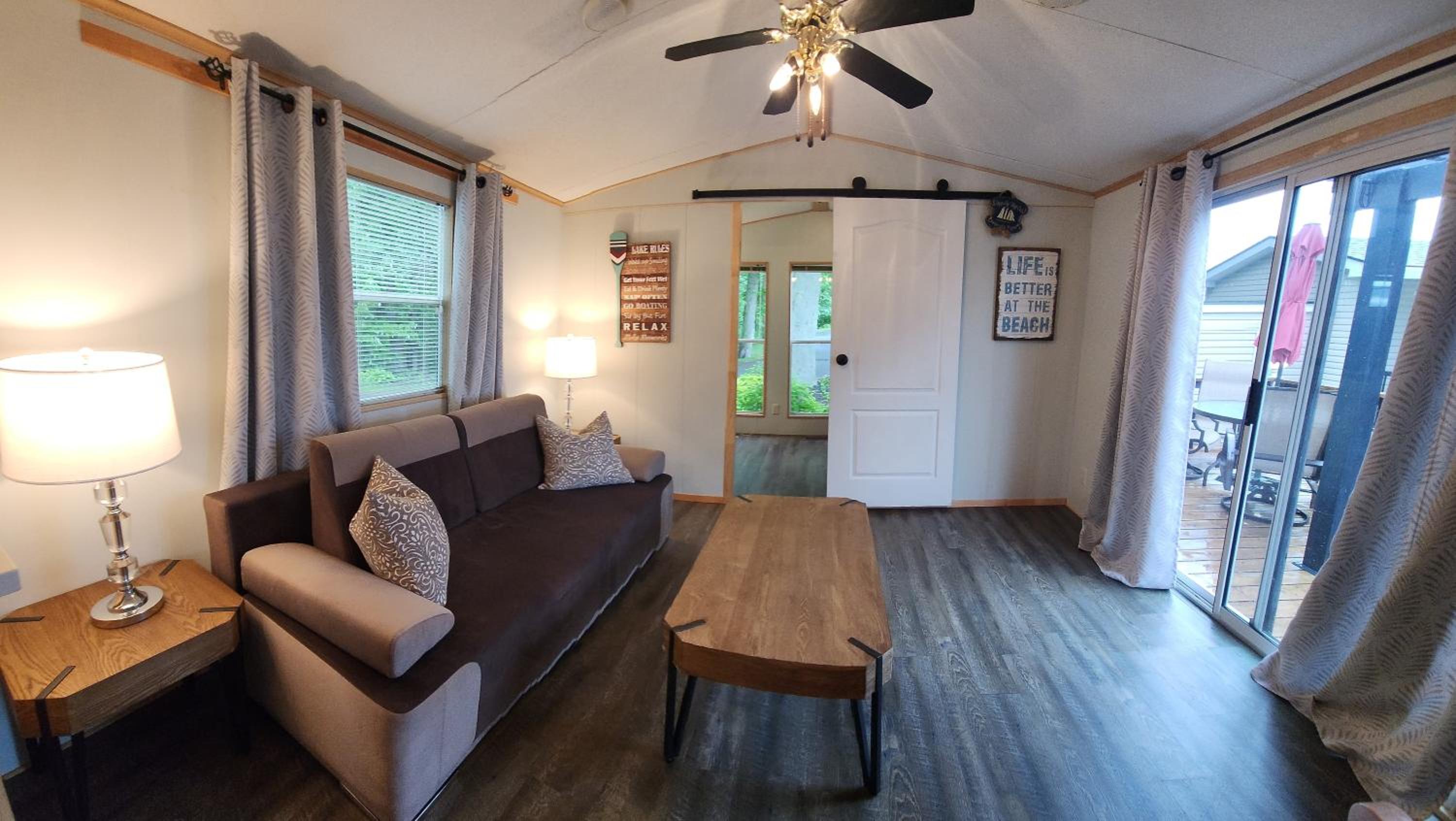 2 BR Cottage with Lake View at Sherkston Resort, Sleep 6