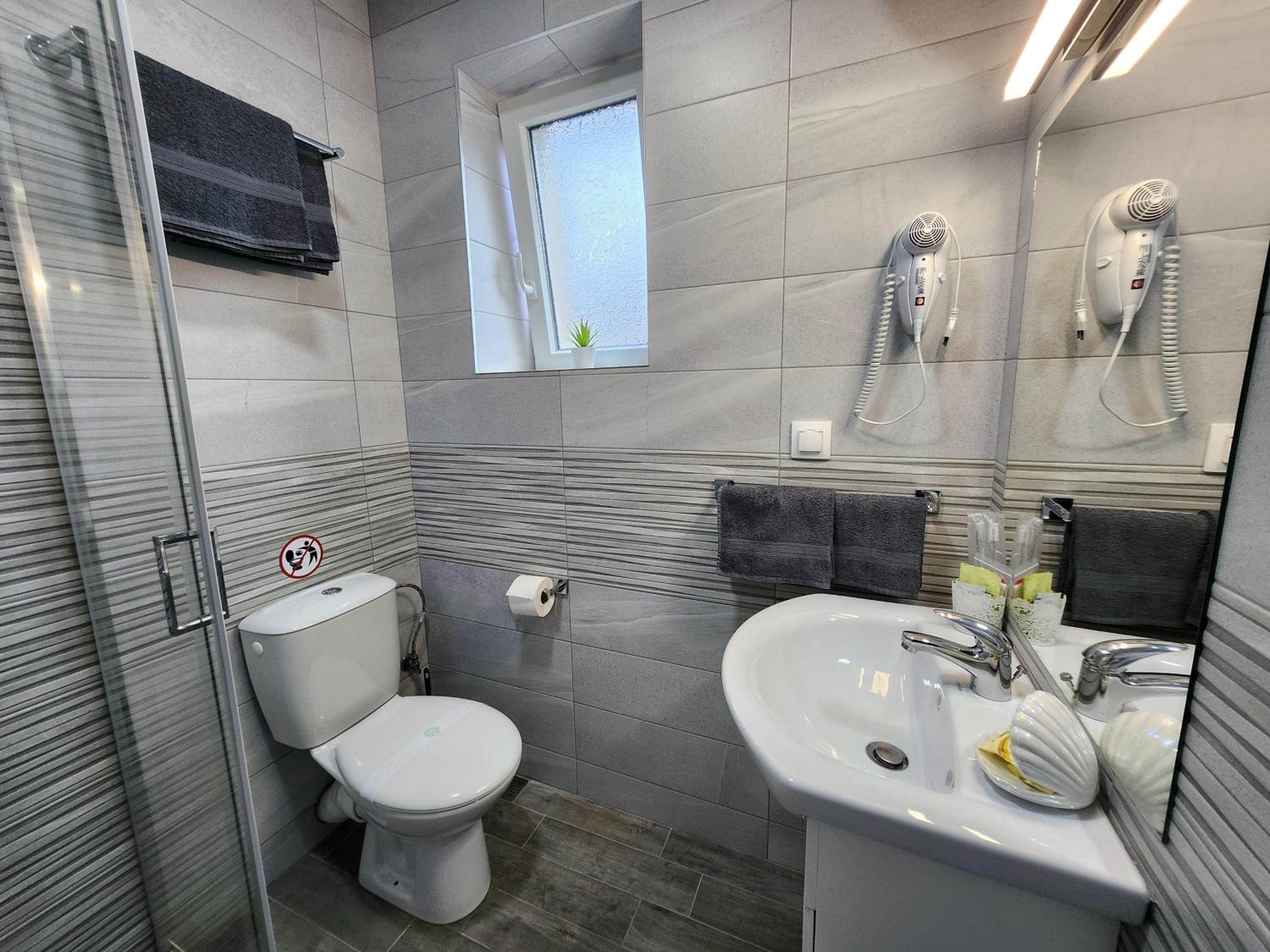 PANORAMNA - Guest Rooms