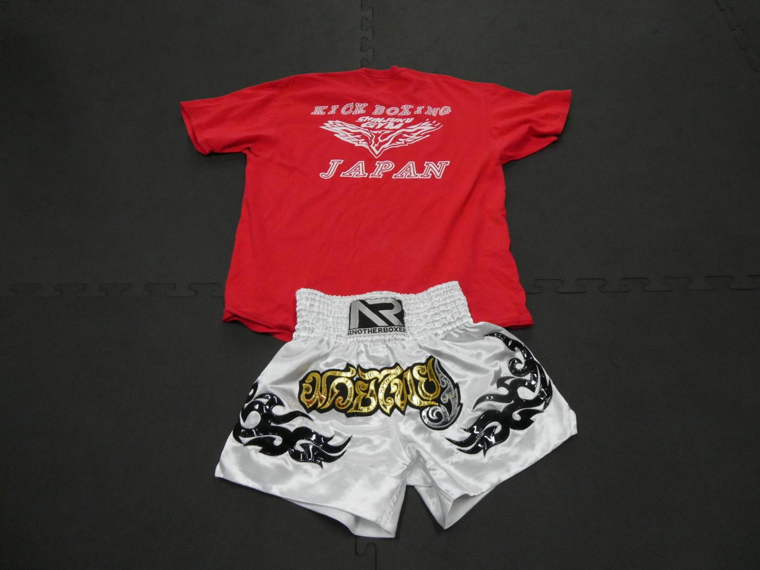 Muya Thai hostel Tokyo train camp