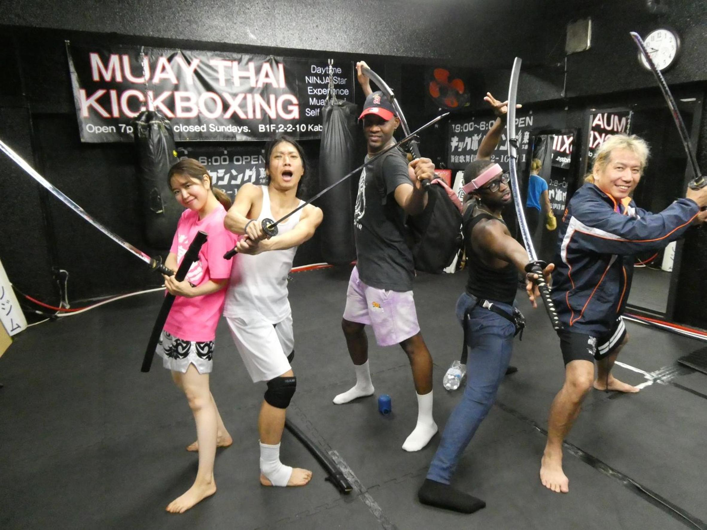 Muya Thai hostel Tokyo train camp