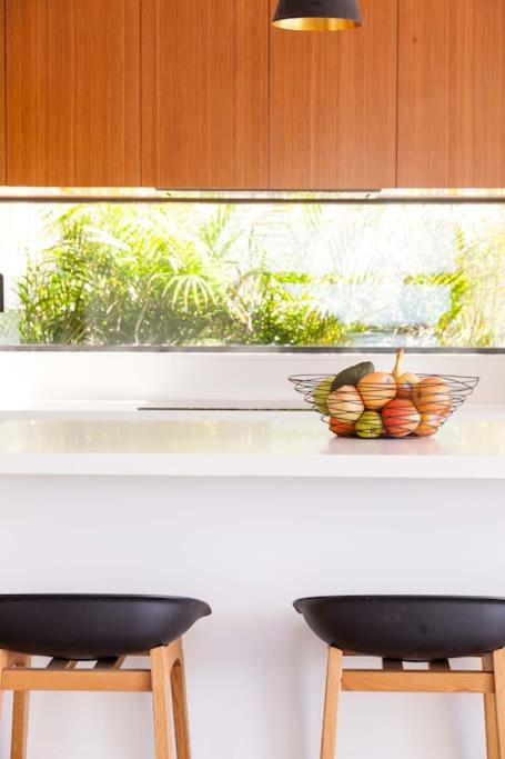 Luxury Holiday Retreat, 5 Bedroom, Dual Beach View