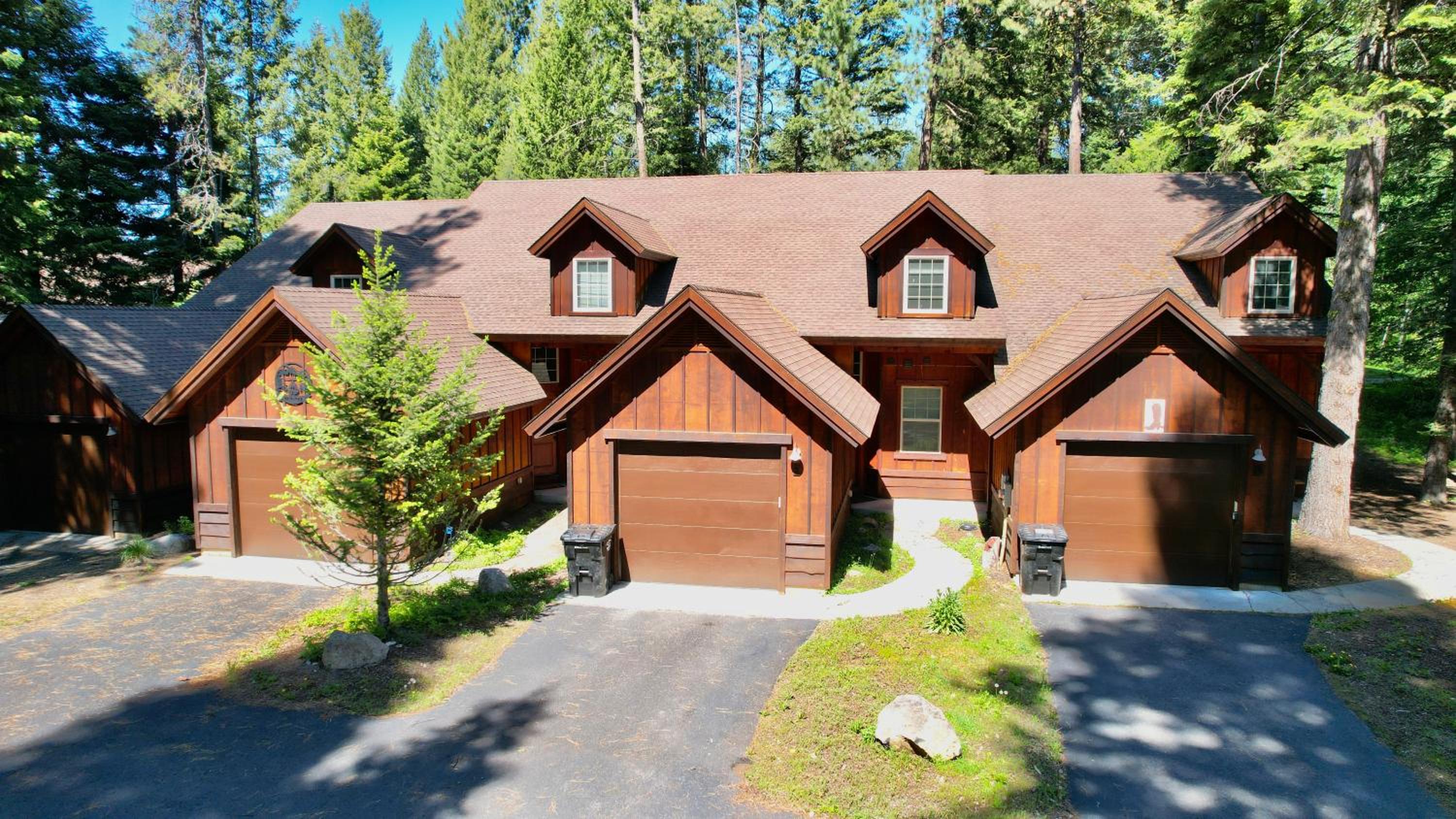New - Golfers View - on Golf Course - Close to park and lake view 2