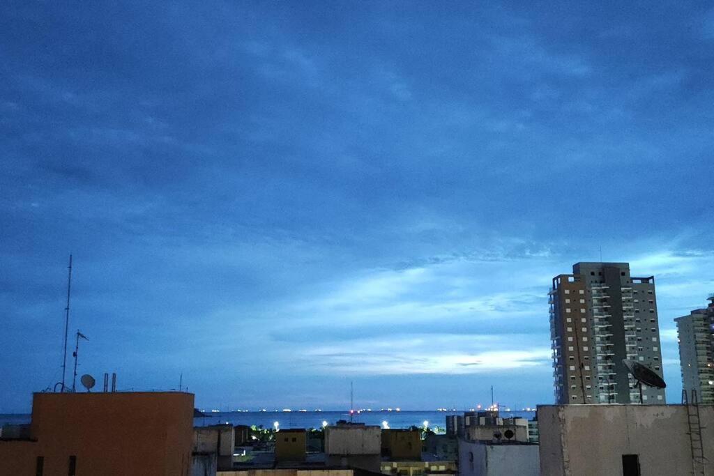 Apartamento Studio Enseada Guarujá 10 min da praia
