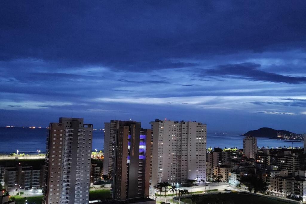 Apartamento Studio Enseada Guarujá 10 min da praia