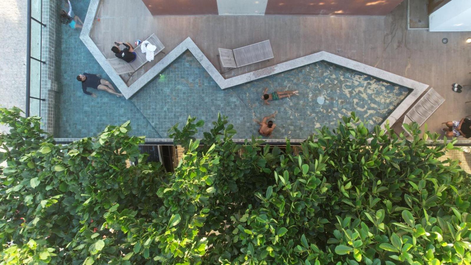 Flat LUXO Porto de Galinhas com piscina privativa